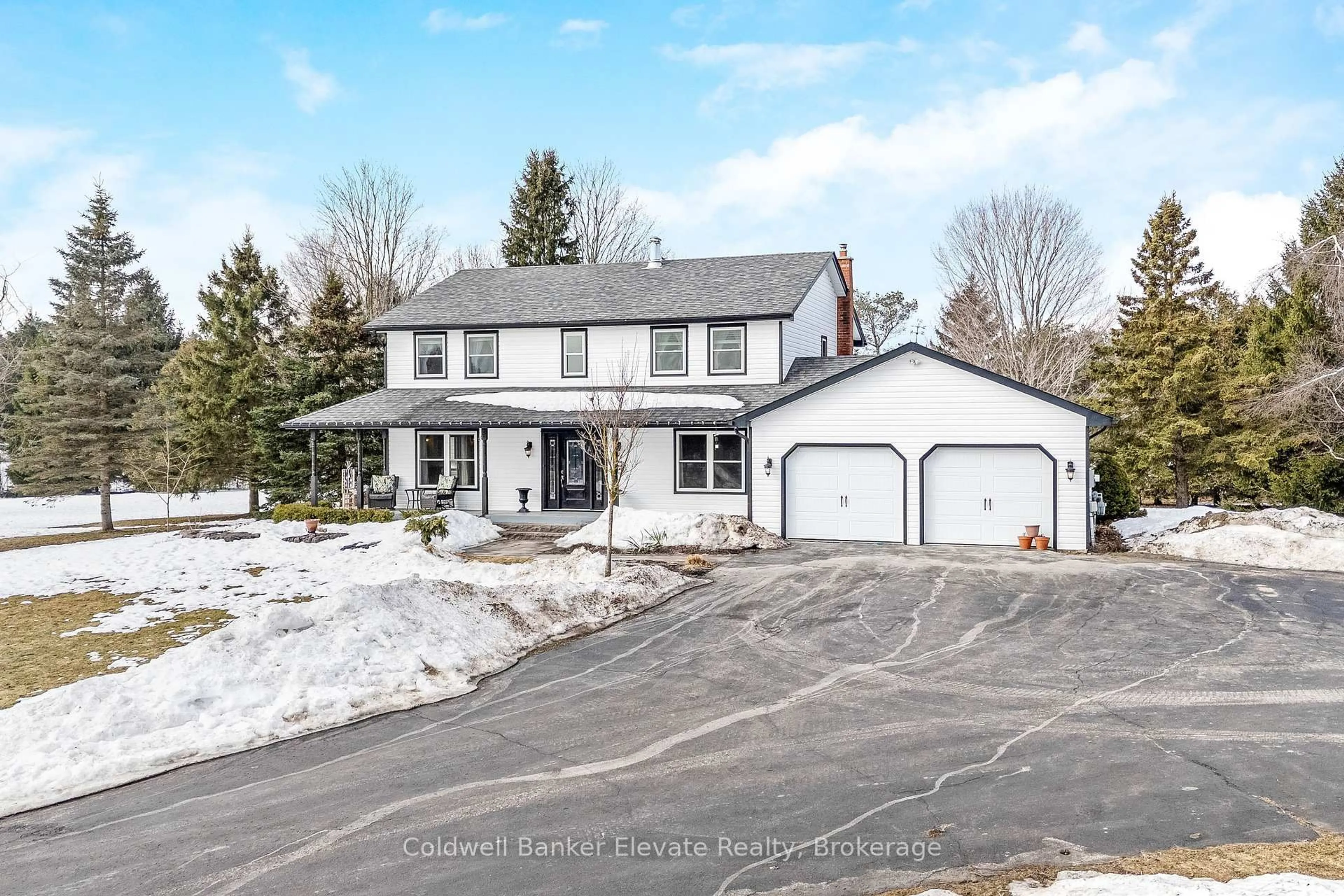 A pic from outside/outdoor area/front of a property/back of a property/a pic from drone, street for 213136 10th Line, Amaranth Ontario L9W 0G4