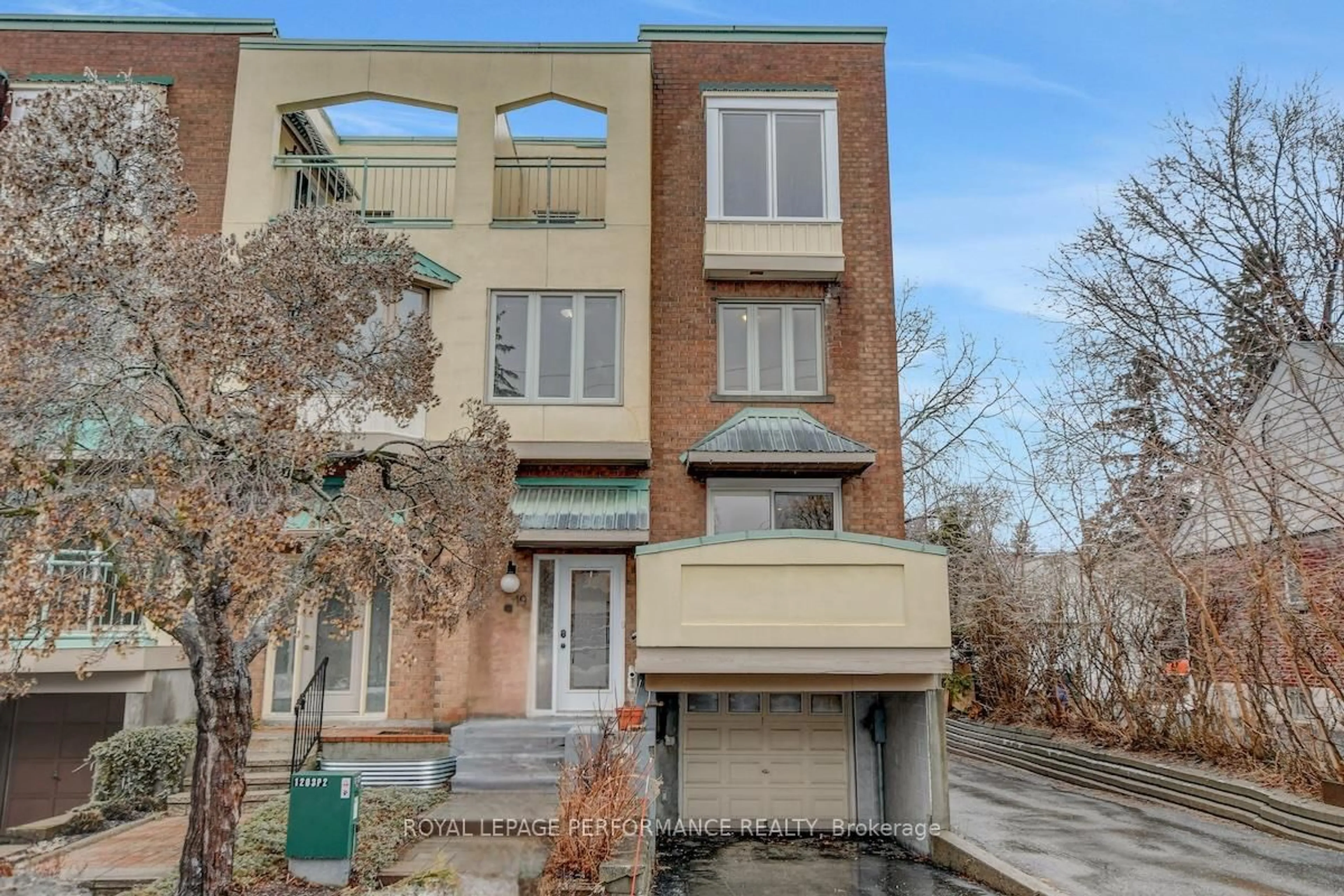 Home with brick exterior material, street for 19 Columbus Ave, Ottawa Ontario K1K 1R2