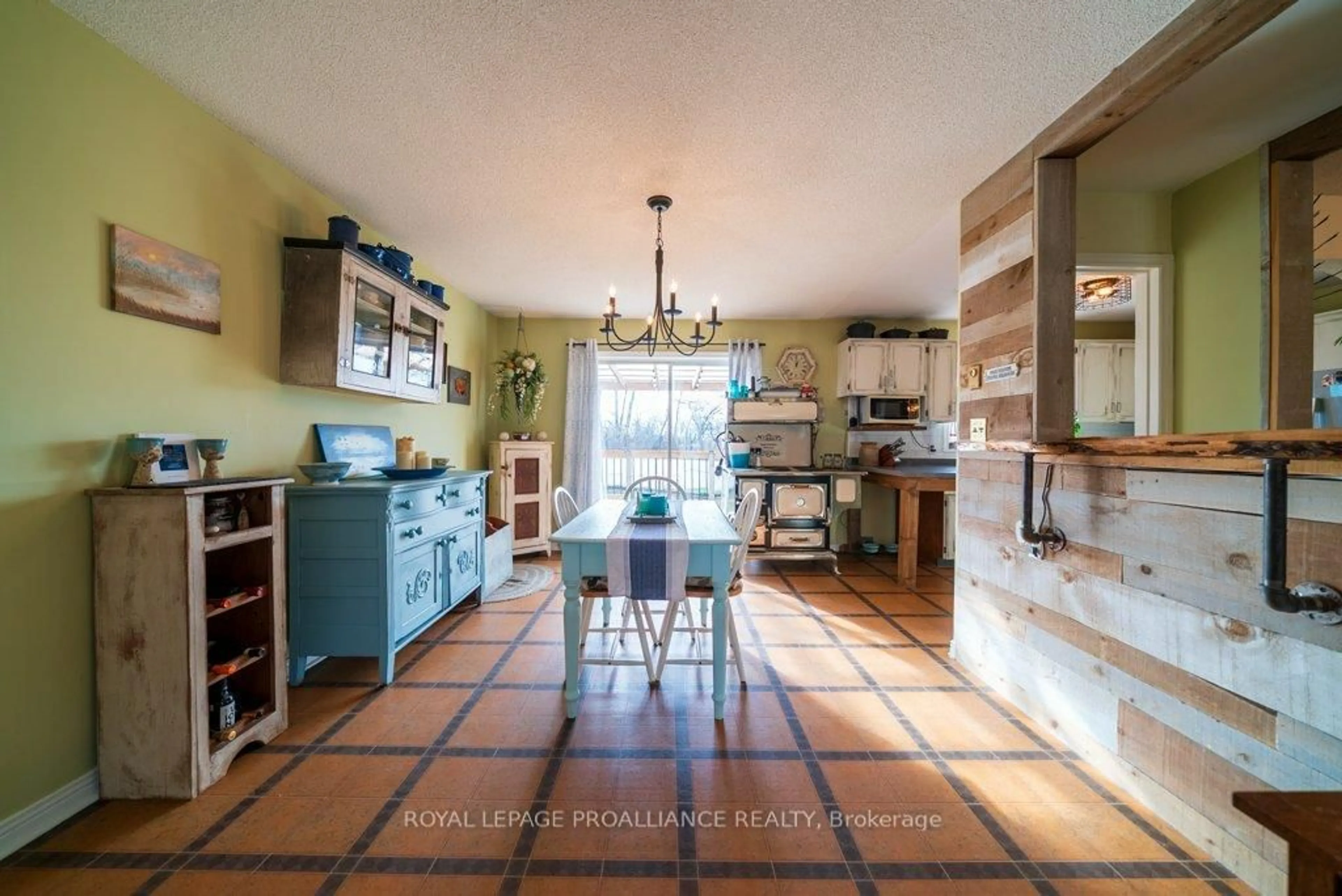 Open concept kitchen, ceramic/tile floor for 26 Dollar Cres, Napanee Ontario K7R 3K7