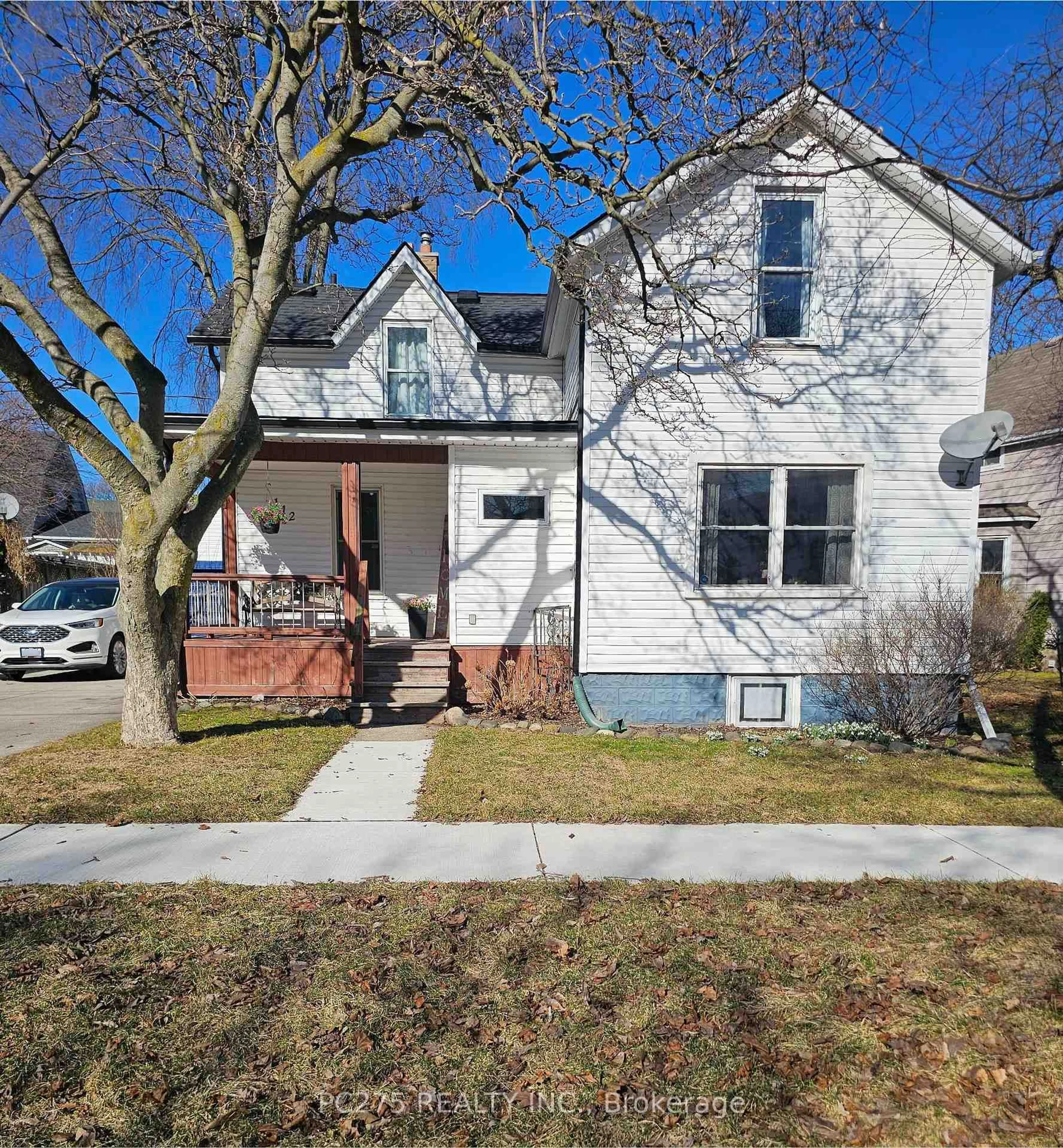 Home with brick exterior material, street for 112 Essex St, Sarnia Ontario N7T 4R7