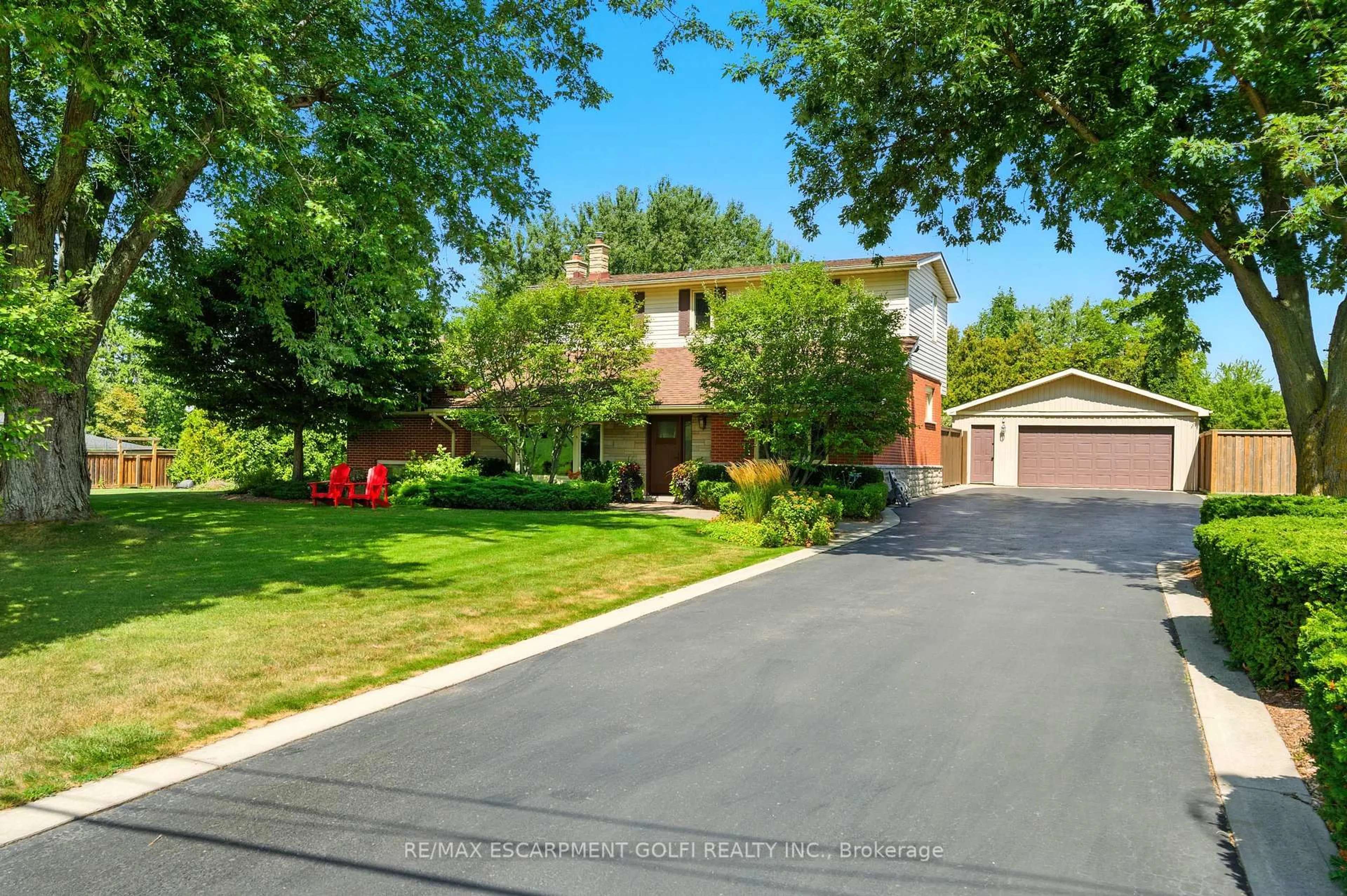 A pic from outside/outdoor area/front of a property/back of a property/a pic from drone, street for 7298 Twenty Rd, Hamilton Ontario L0R 1P0