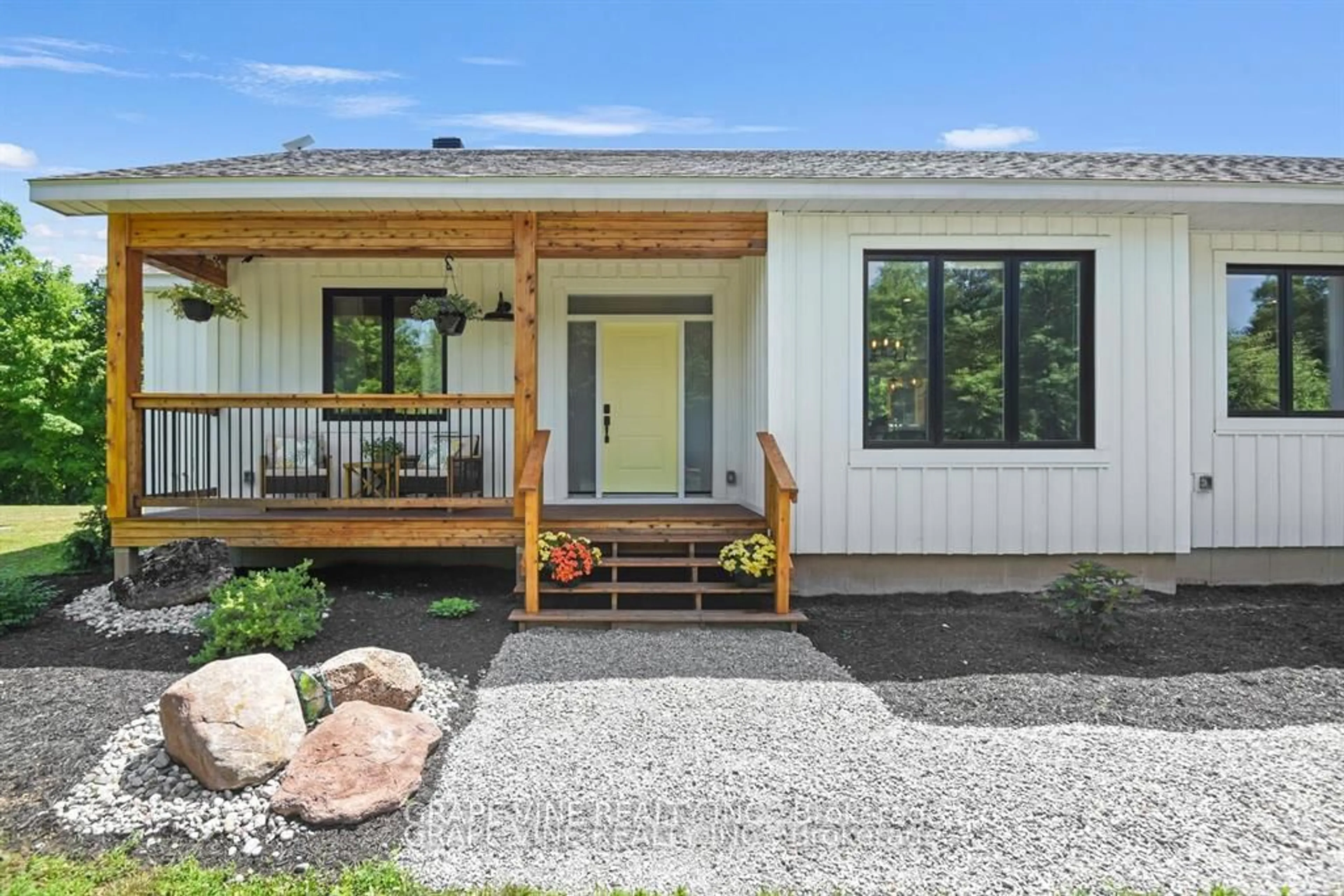 Home with vinyl exterior material, unknown for 4421M Old Kingston Rd, Rideau Lakes Ontario K0G 1V0