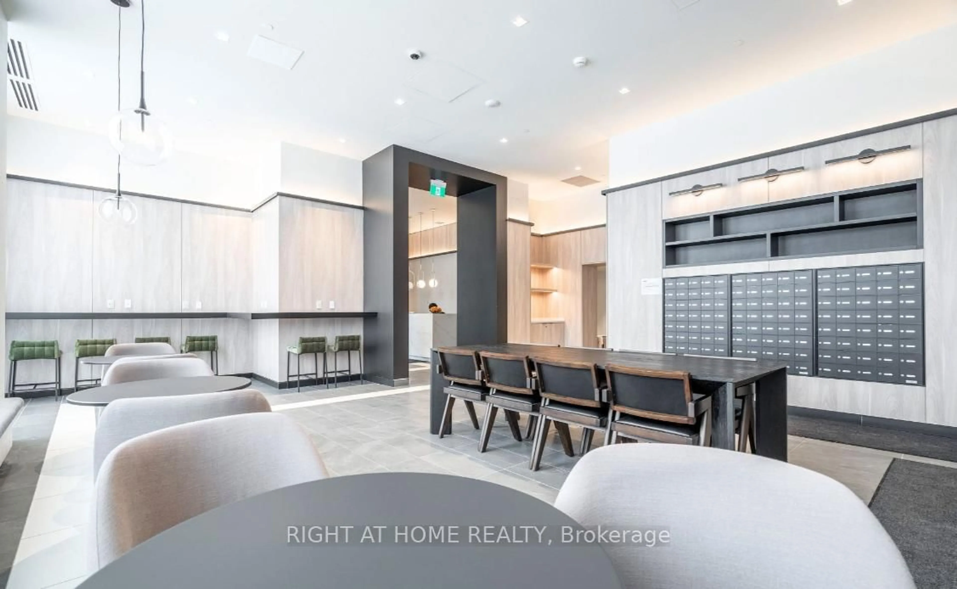 Lobby for 1 Jarvis St #1111, Hamilton Ontario L8R 0A8