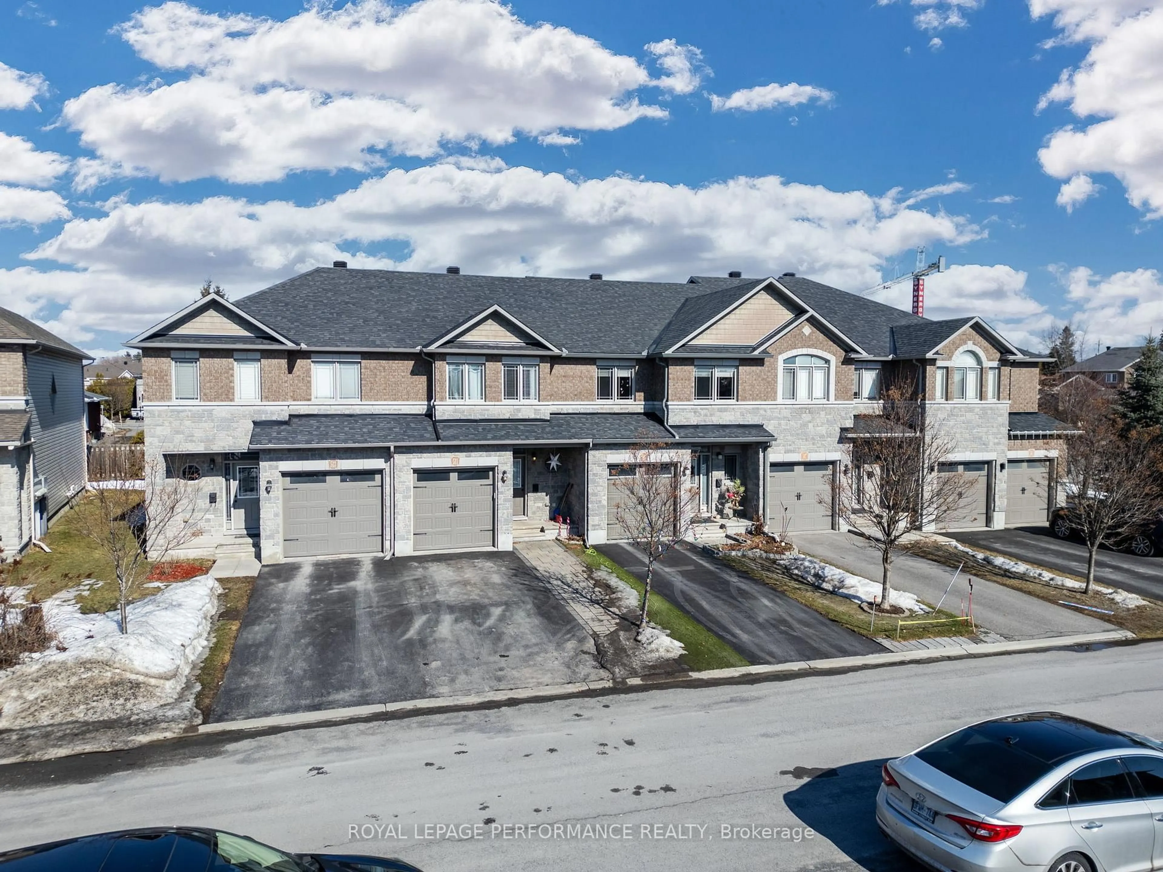 Unknown for 511 Voie Du Pin Rouge Way, Ottawa Ontario K1W 0C4