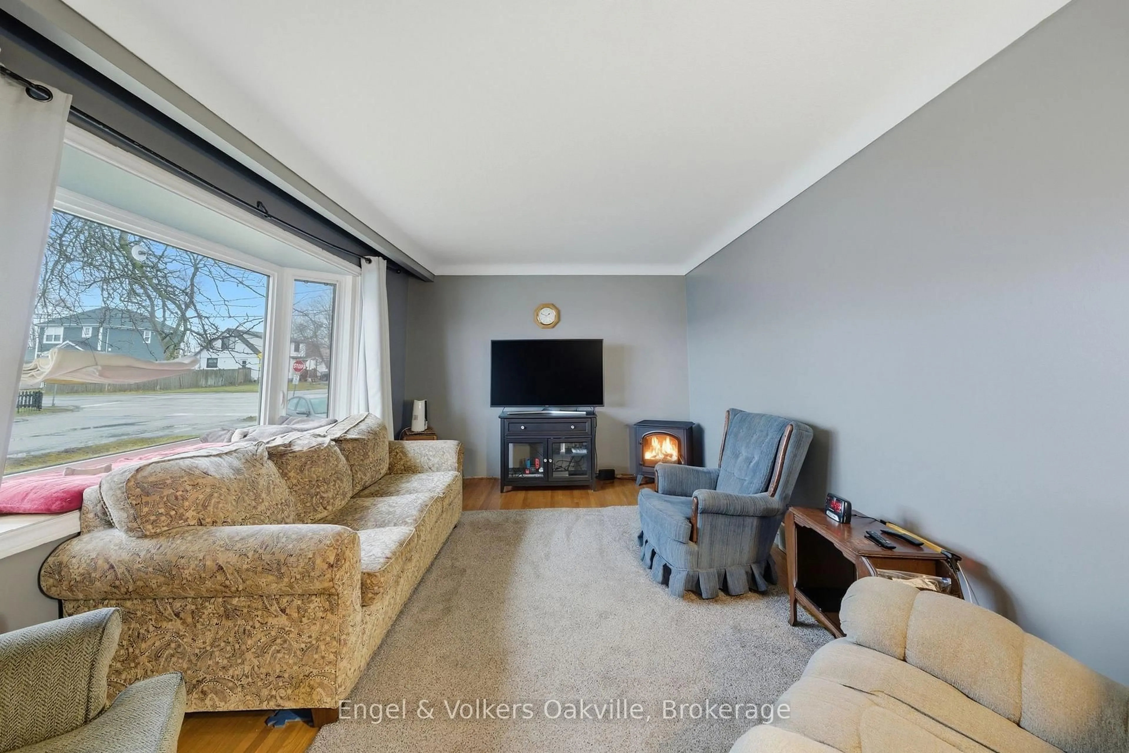 Unknown for 56 Bloomfield Ave, St. Catharines Ontario L2P 1X3