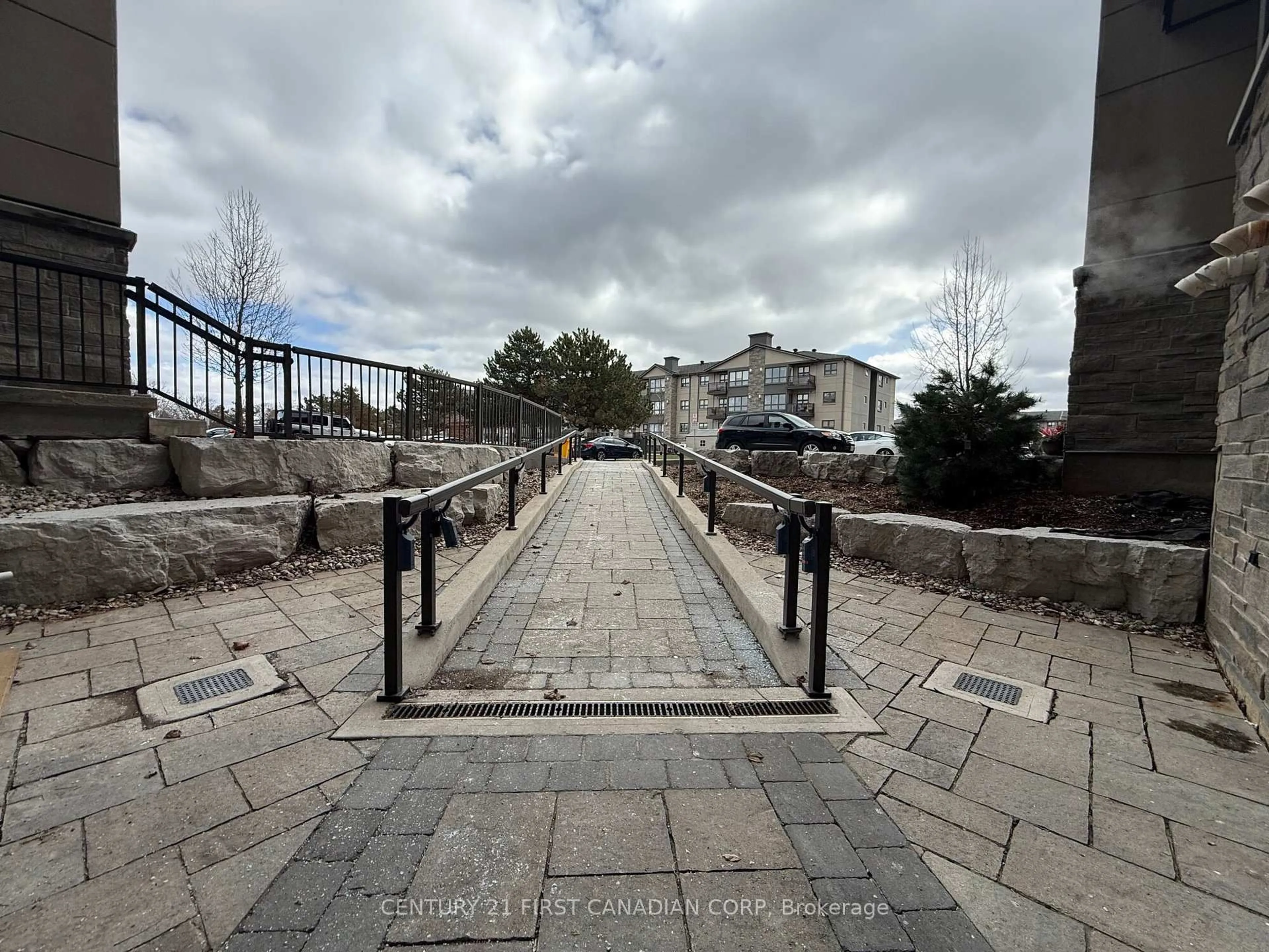 Unknown for 15 JACKSWAY Cres #114, London North Ontario N5X 3T8