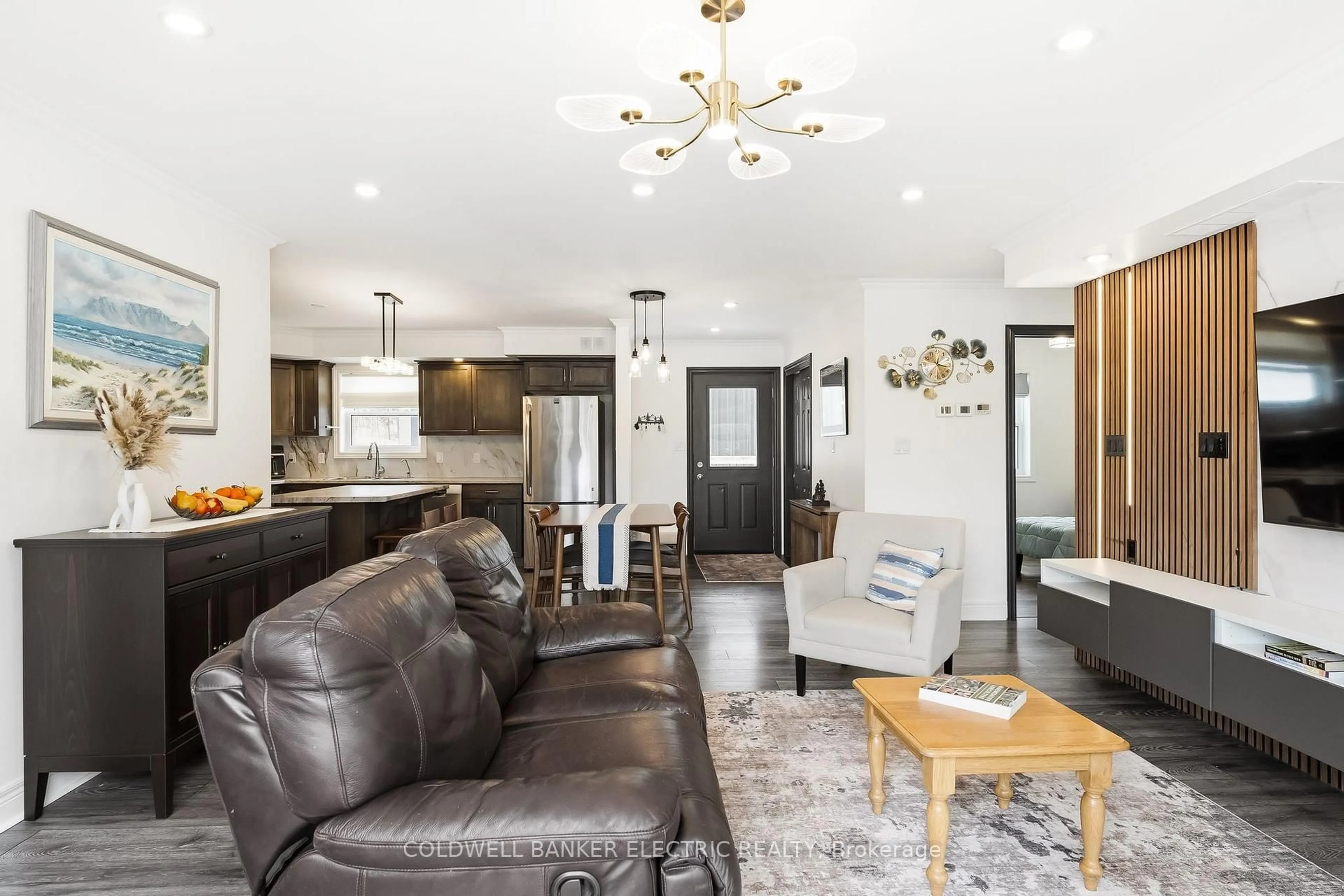 Open concept kitchen, unknown for 1211 Gelert Rd, Minden Hills Ontario K0M 2K0