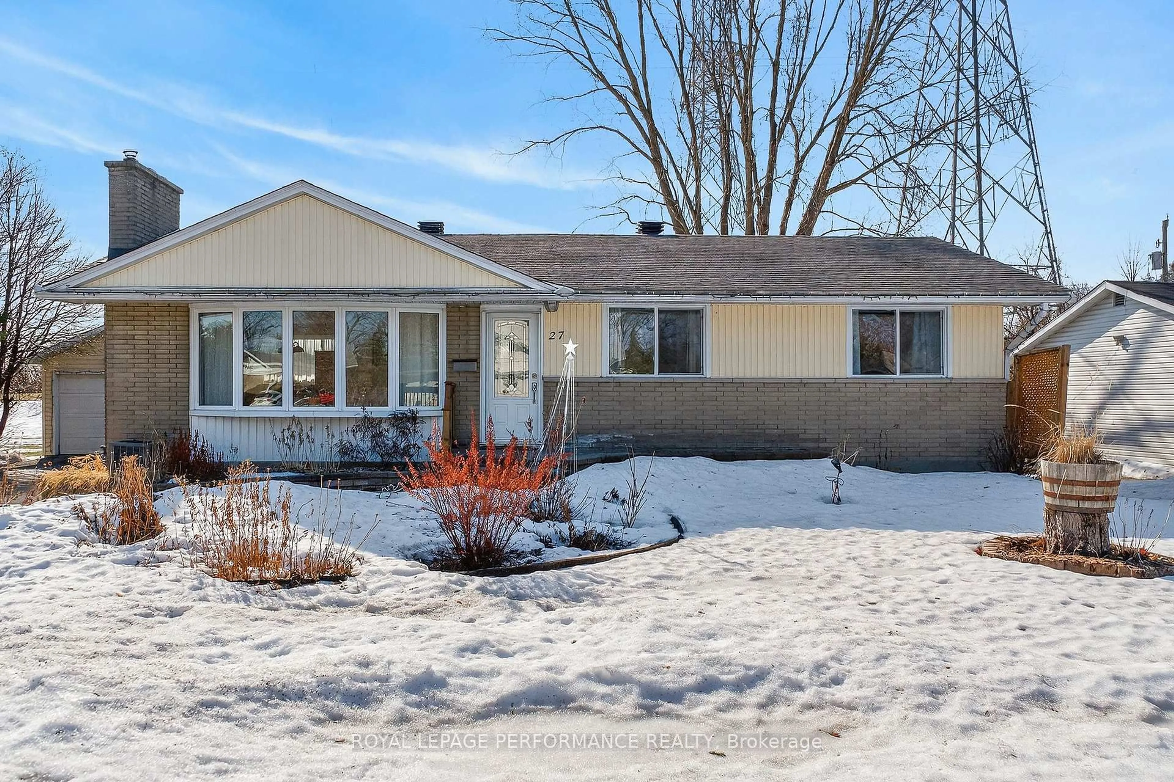 Home with vinyl exterior material, street for 27 Ilkley Cres, Ottawa Ontario K2G 0W6