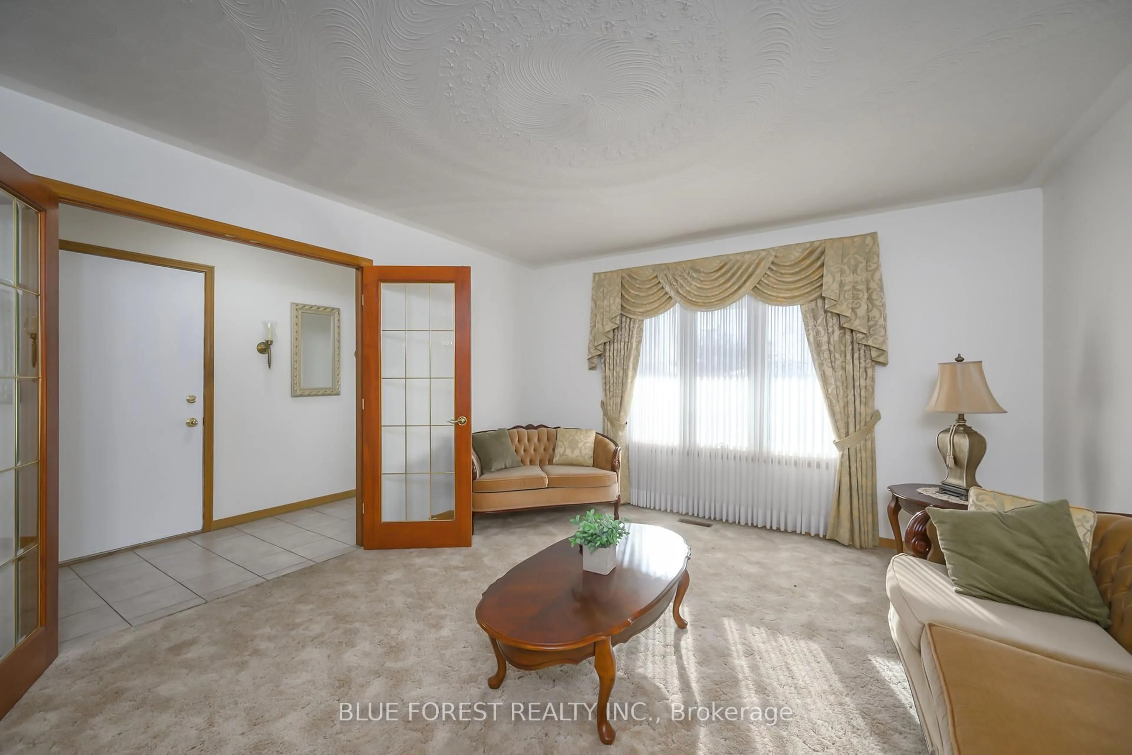 Living room with furniture, unknown for 36 Golfdale Cres, London South Ontario N6C 5P1