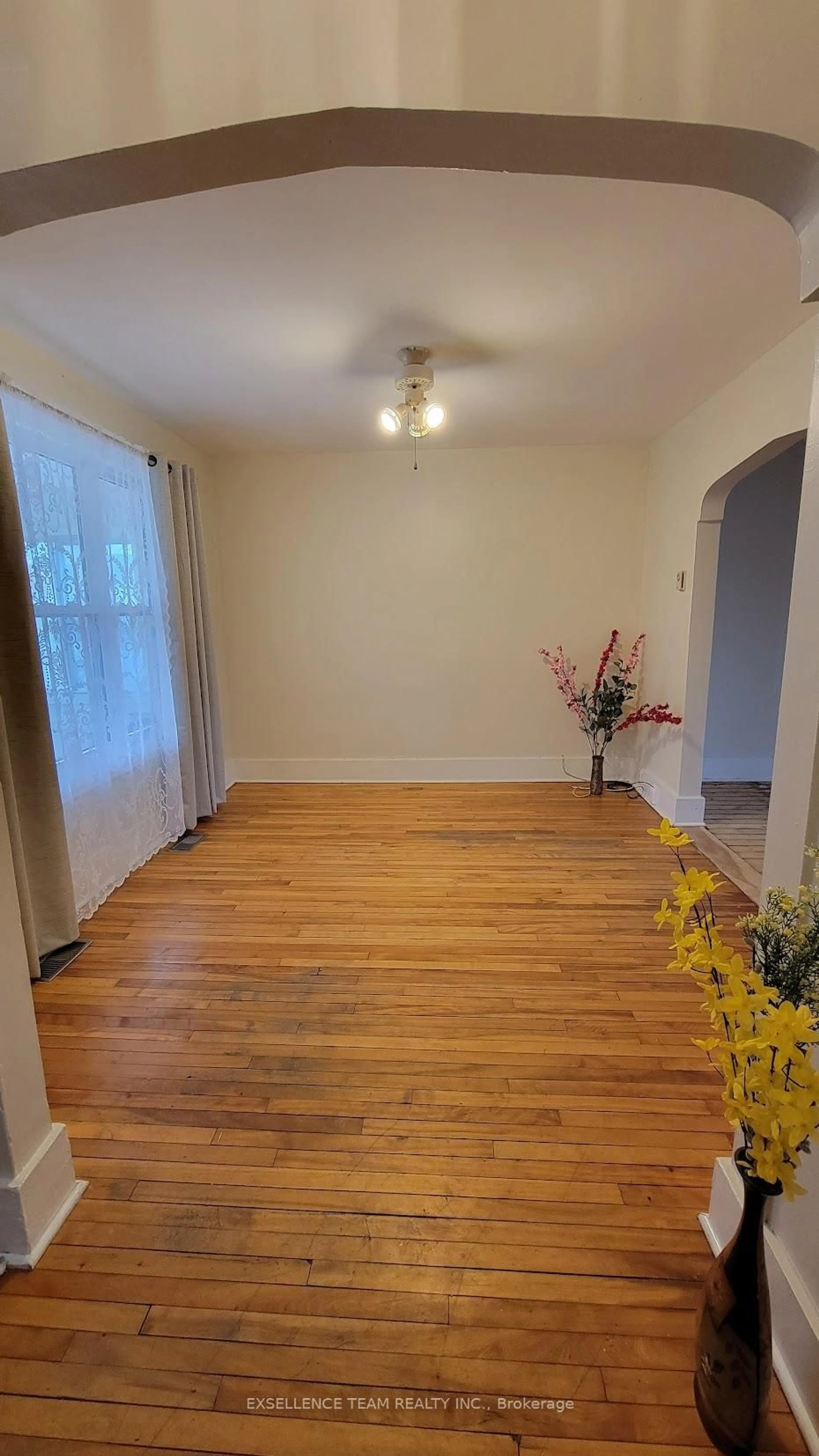 A pic of a room for 521 York St, Cornwall Ontario K6J 3Z9