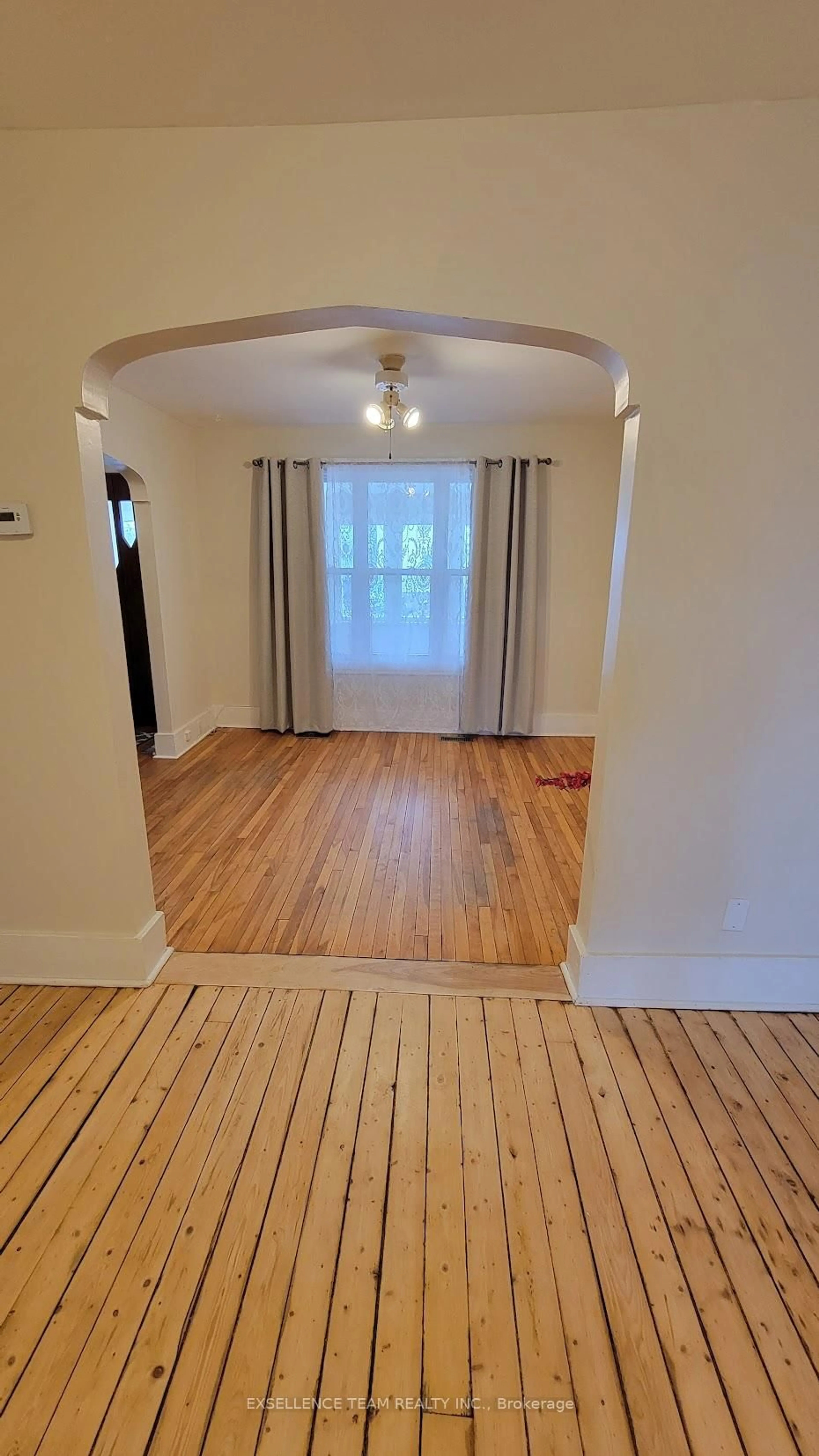 A pic of a room for 521 York St, Cornwall Ontario K6J 3Z9