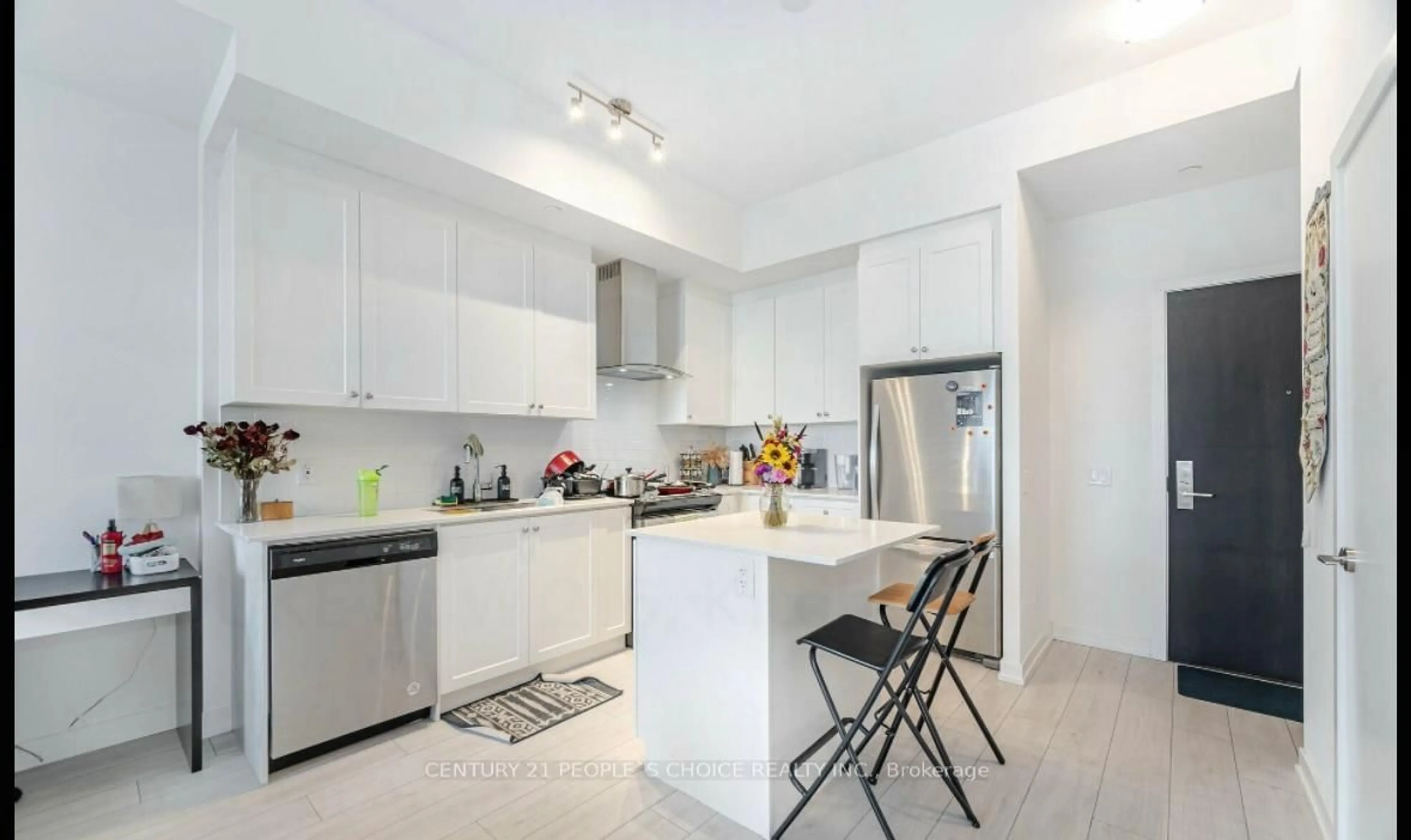 Unknown for 55 Duke St #216, Kitchener Ontario N2H 0C9