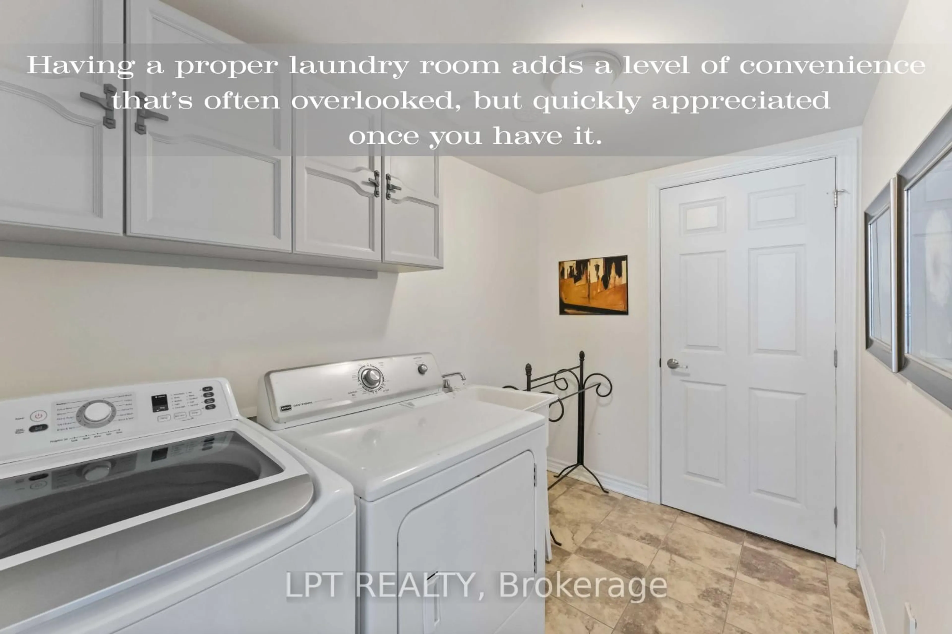 Laundry room for 607 Meadowcreek Circ, Ottawa Ontario K2M 0J9