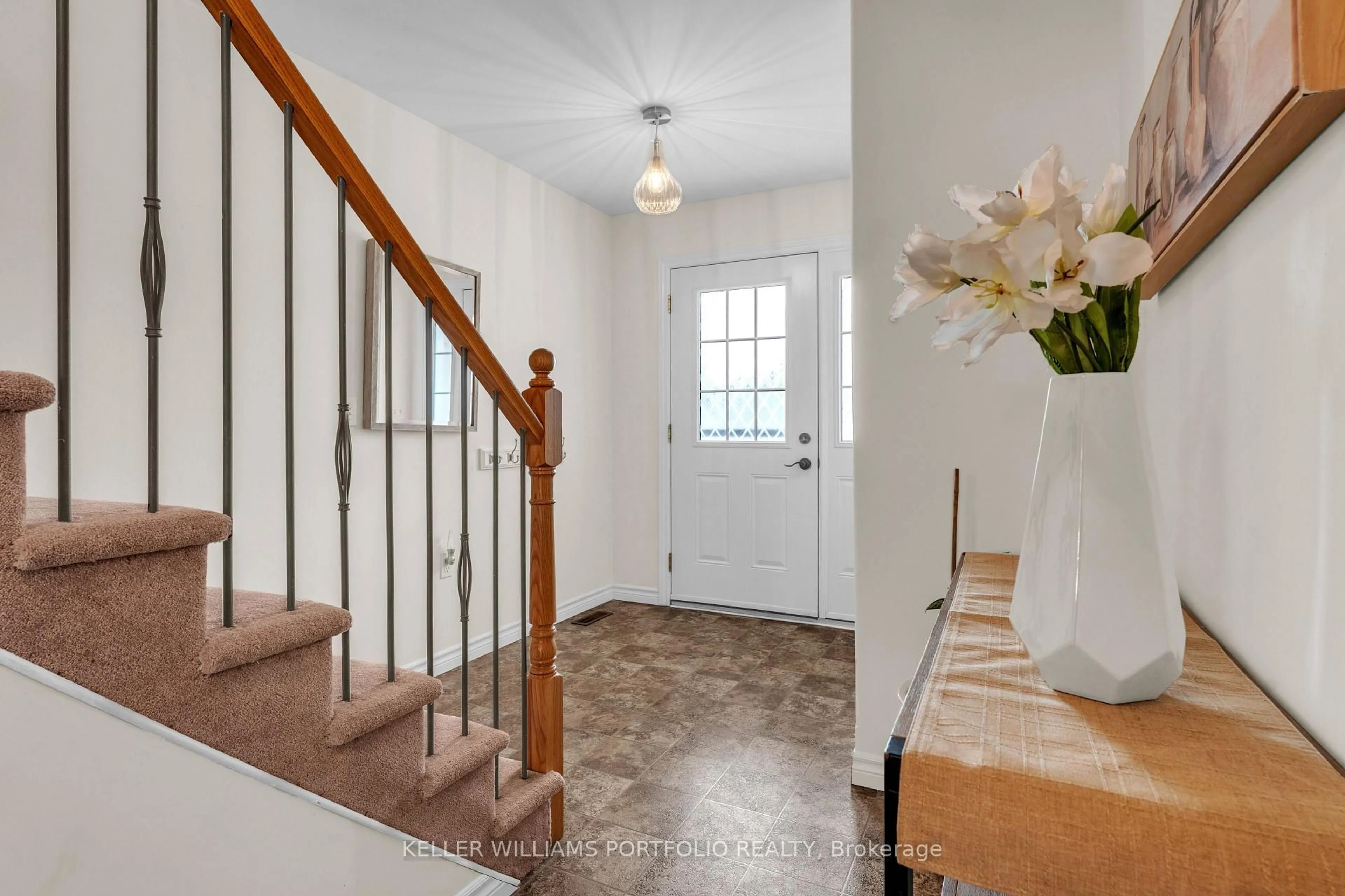 Unknown for 5 Karlee Crt, Kingston Ontario K7K 0C5