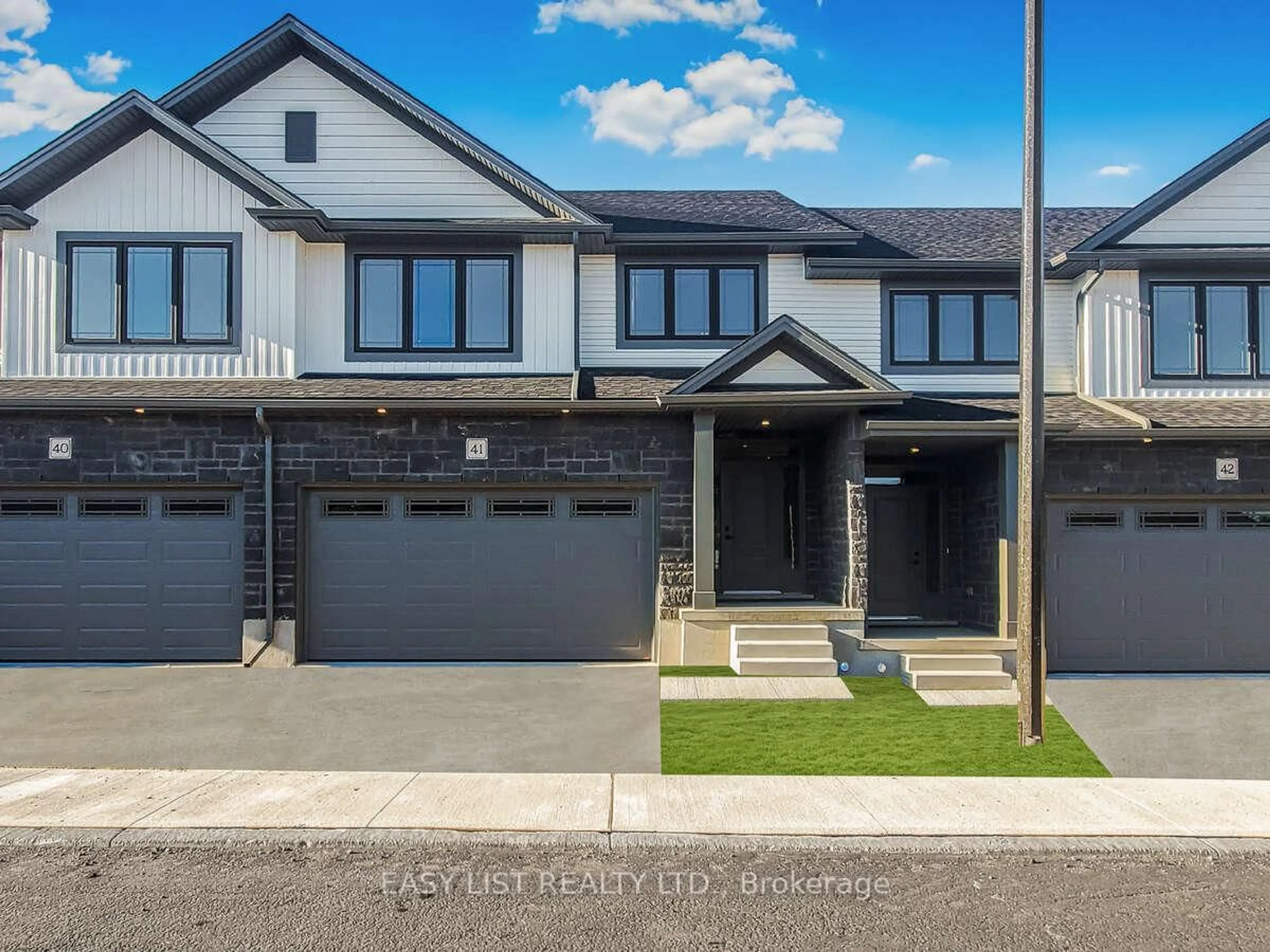 Home with brick exterior material, street for 55 Teal Dr #41, Guelph Ontario N1C 1G4