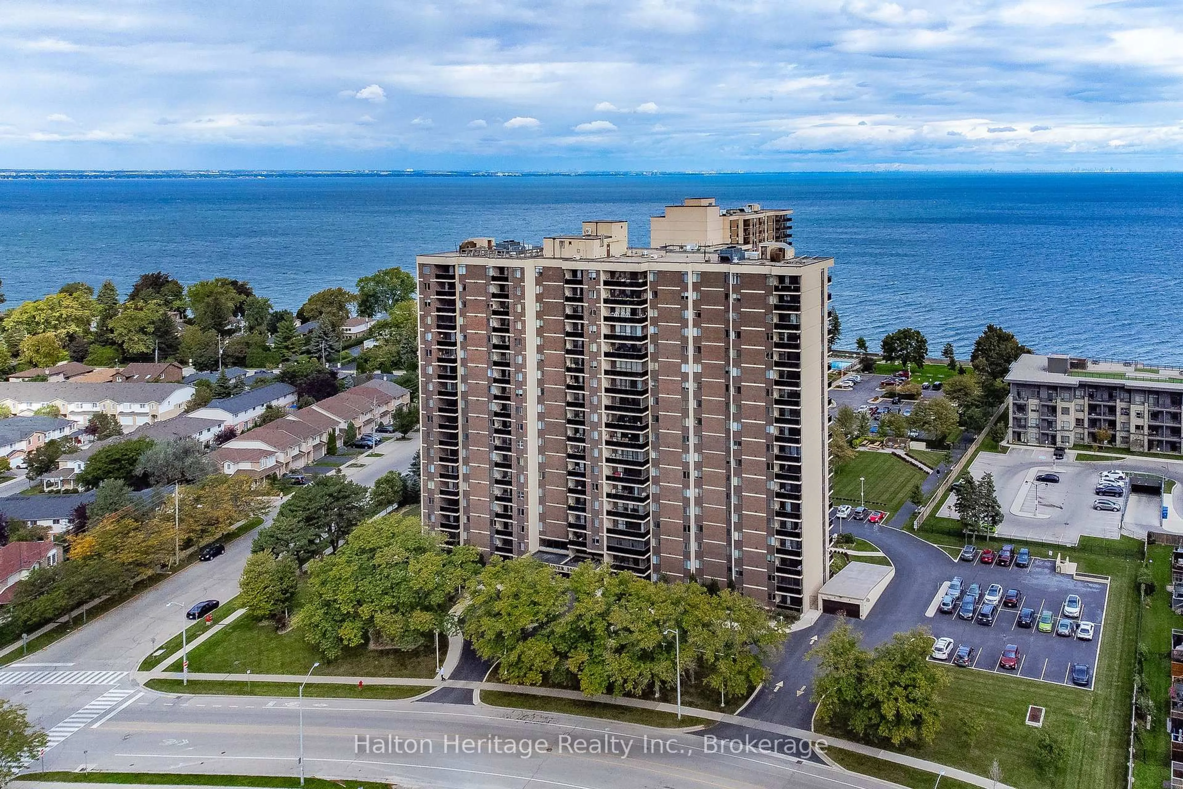A pic from outside/outdoor area/front of a property/back of a property/a pic from drone, water/lake/river/ocean view for 301 Frances Ave #308, Hamilton Ontario L8E 3W6