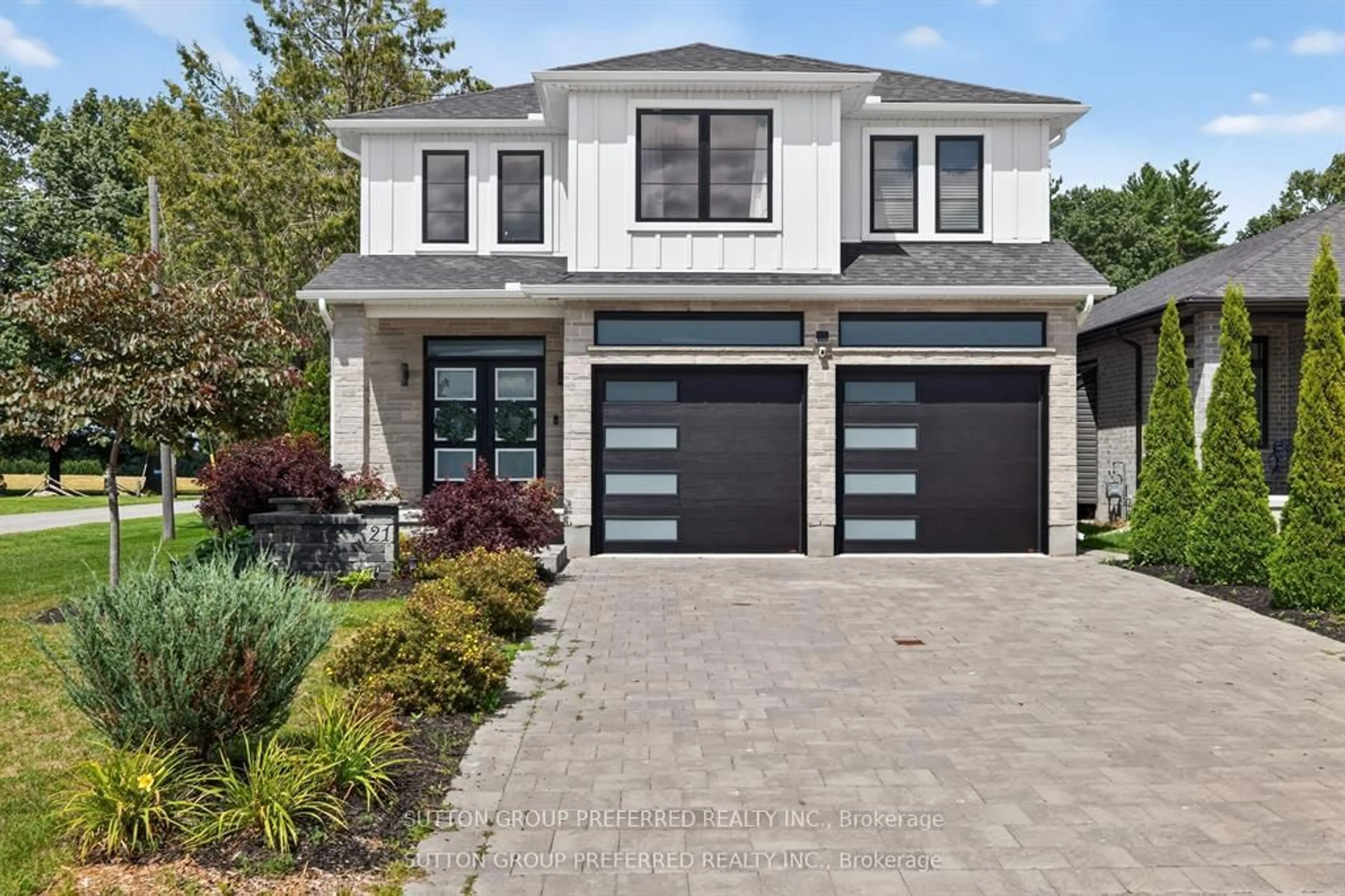 Home with brick exterior material, street for 21 Armstrong St, Strathroy-Caradoc Ontario N0L 1V0