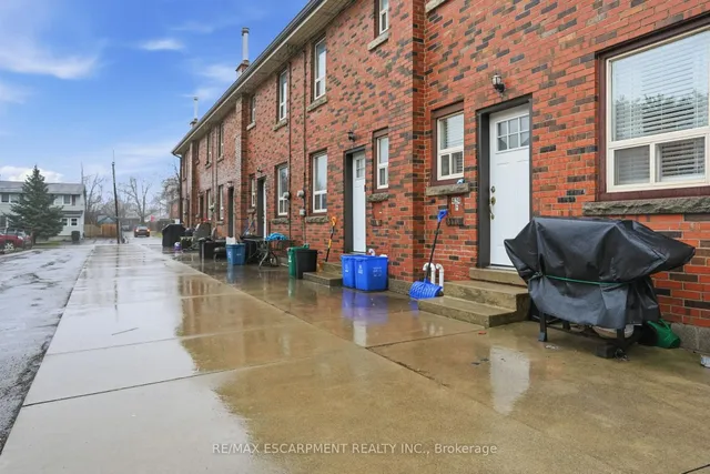424 East 42nd St, Hamilton 2