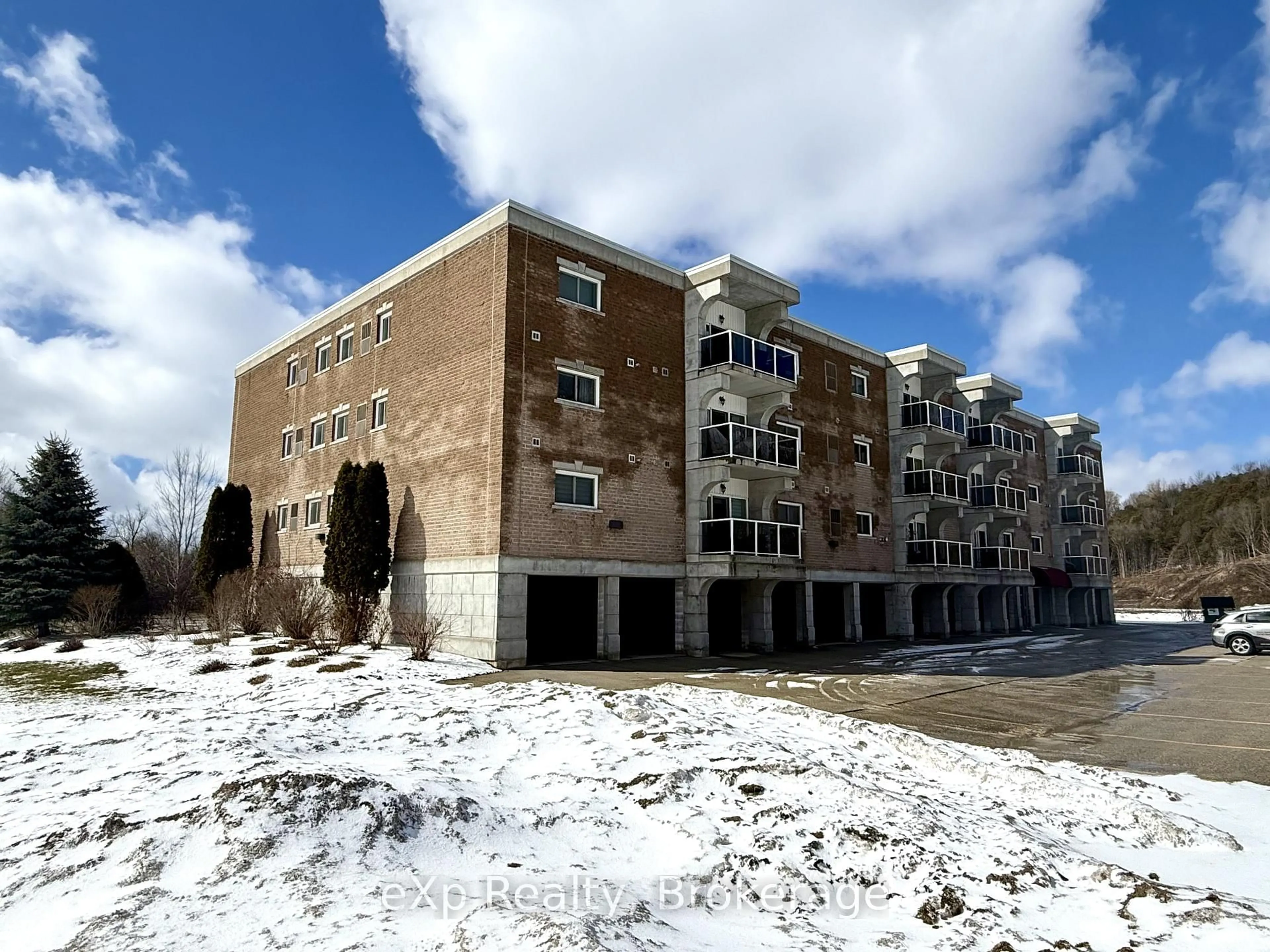 Unknown for 125 William St #203, Brockton Ontario N0G 2V0