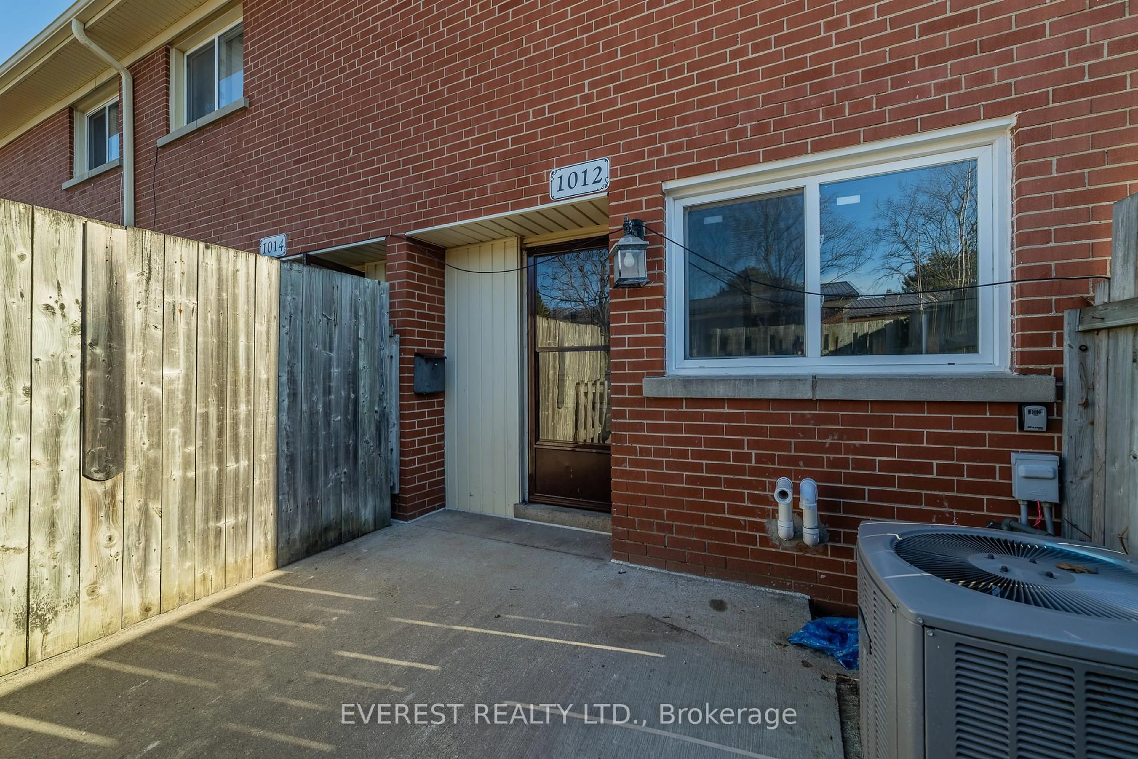 Unknown for 1012 Kipps Lane #12, London East Ontario N5Y 4S5