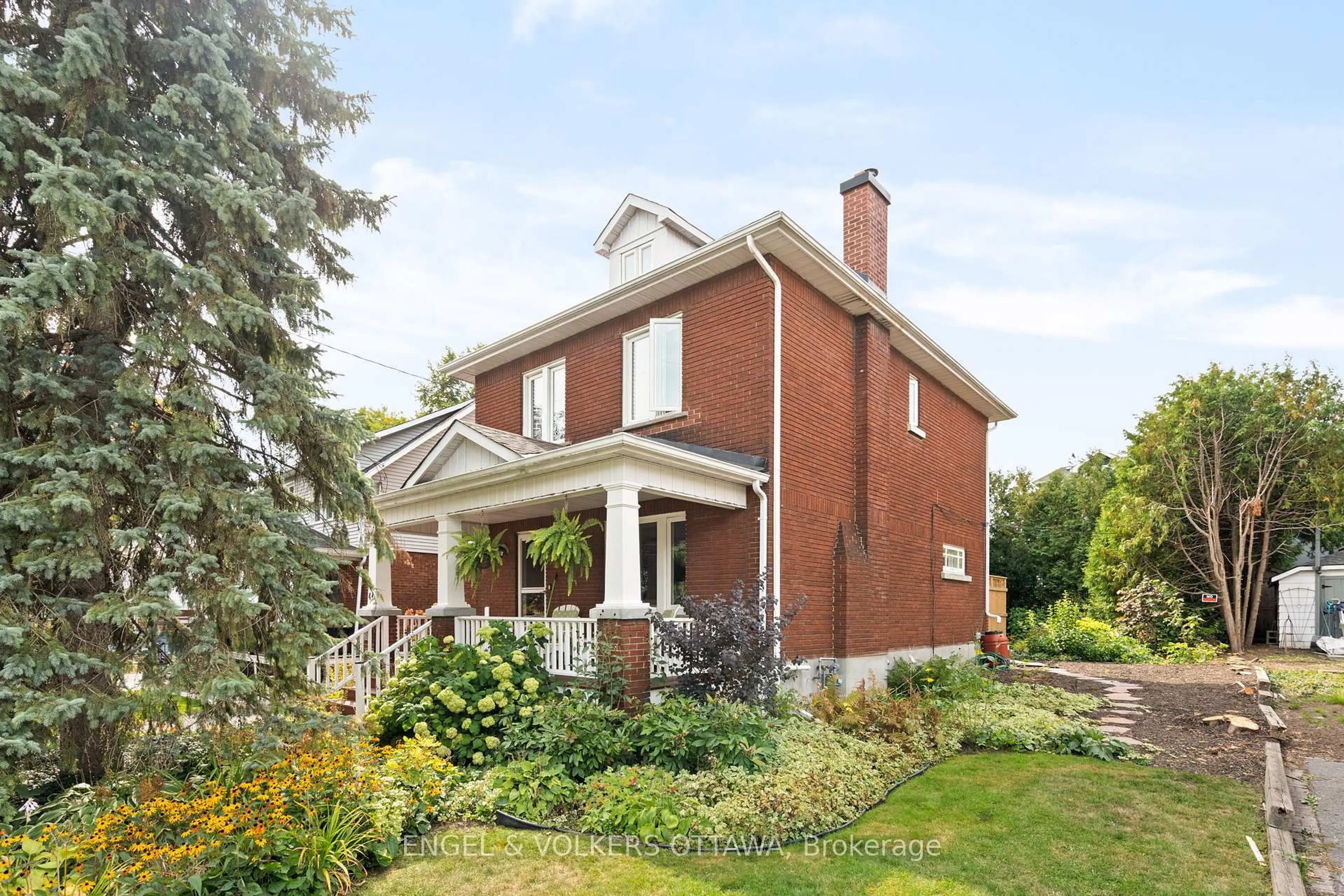 Home with brick exterior material, building for 44 Hampton Ave, Ottawa Ontario K1Y 0N2