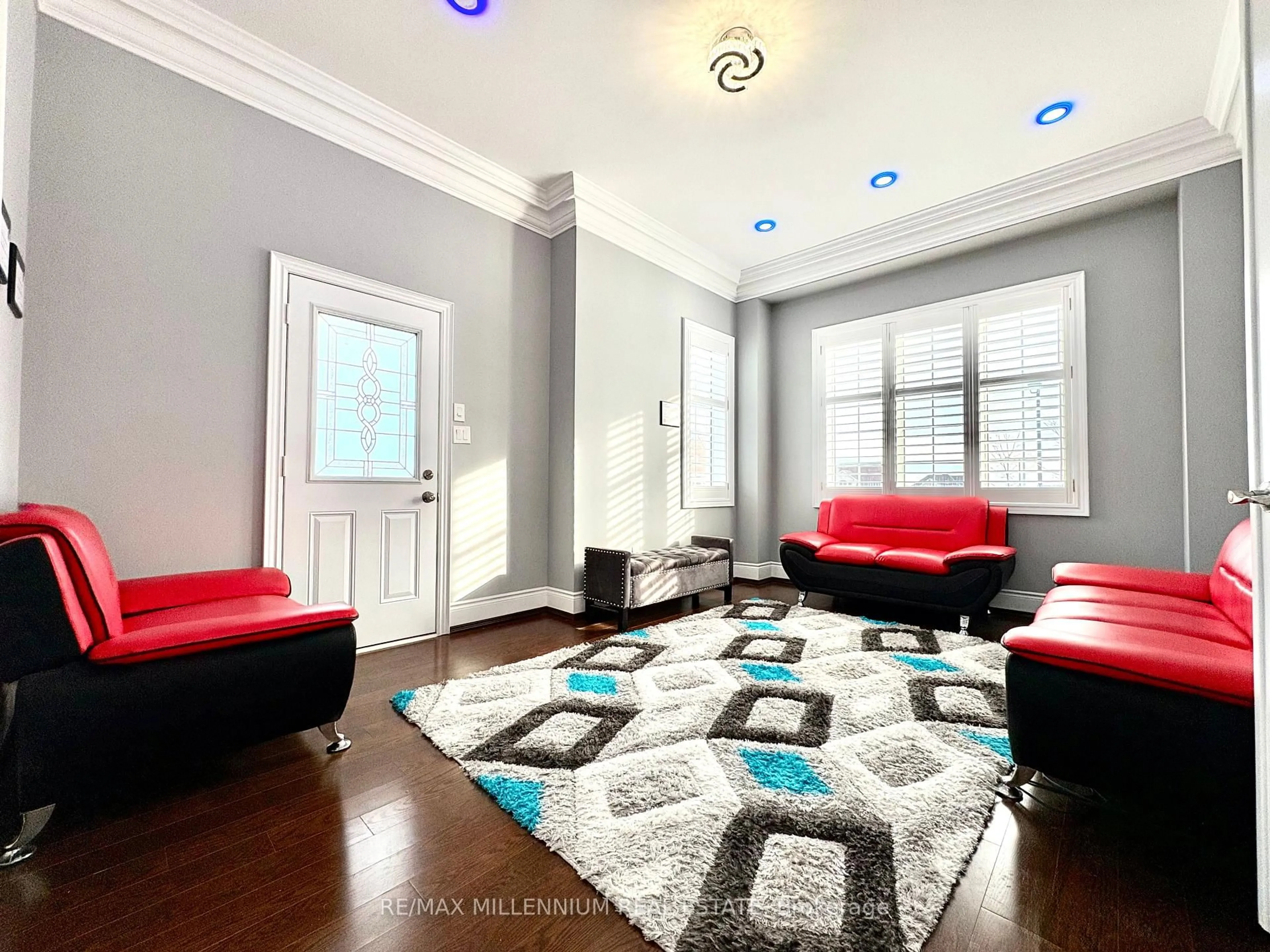 Living room with furniture, unknown for 2 Anderson Ave, Mono Ontario L9W 6W7