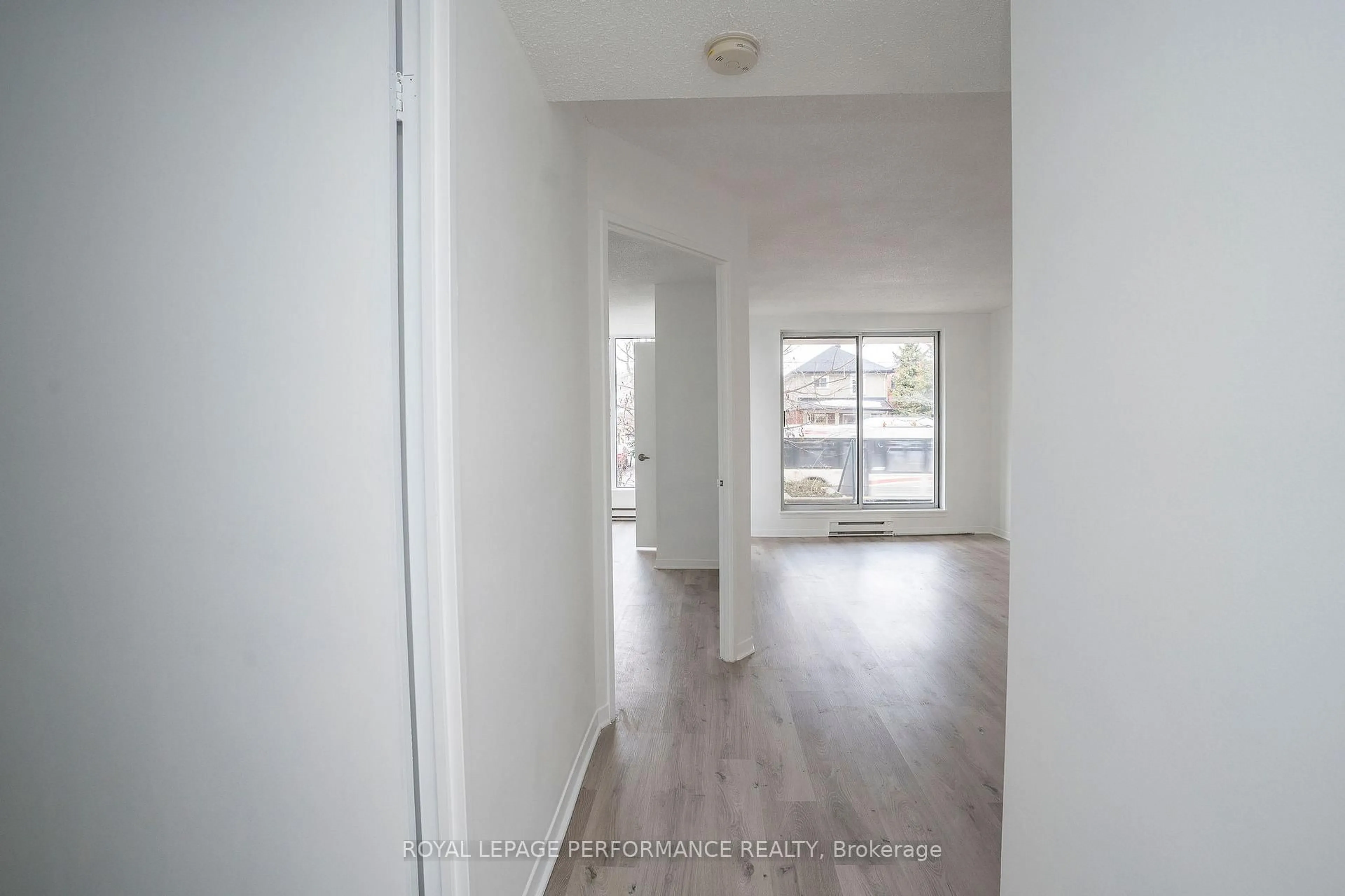 A pic of a room for 45 Holland Ave #102, Ottawa Ontario K1Y 4S3