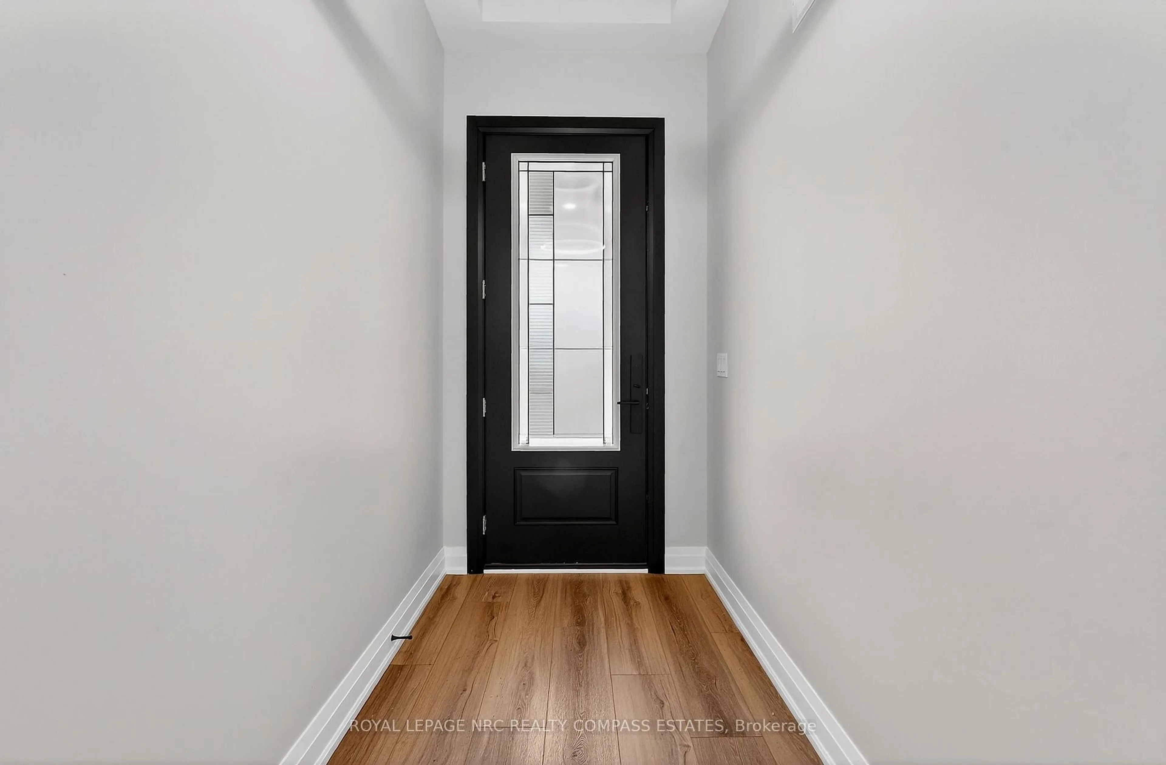 Indoor entryway for 47 Oakley Dr, Niagara-on-the-Lake Ontario L0S 1J0