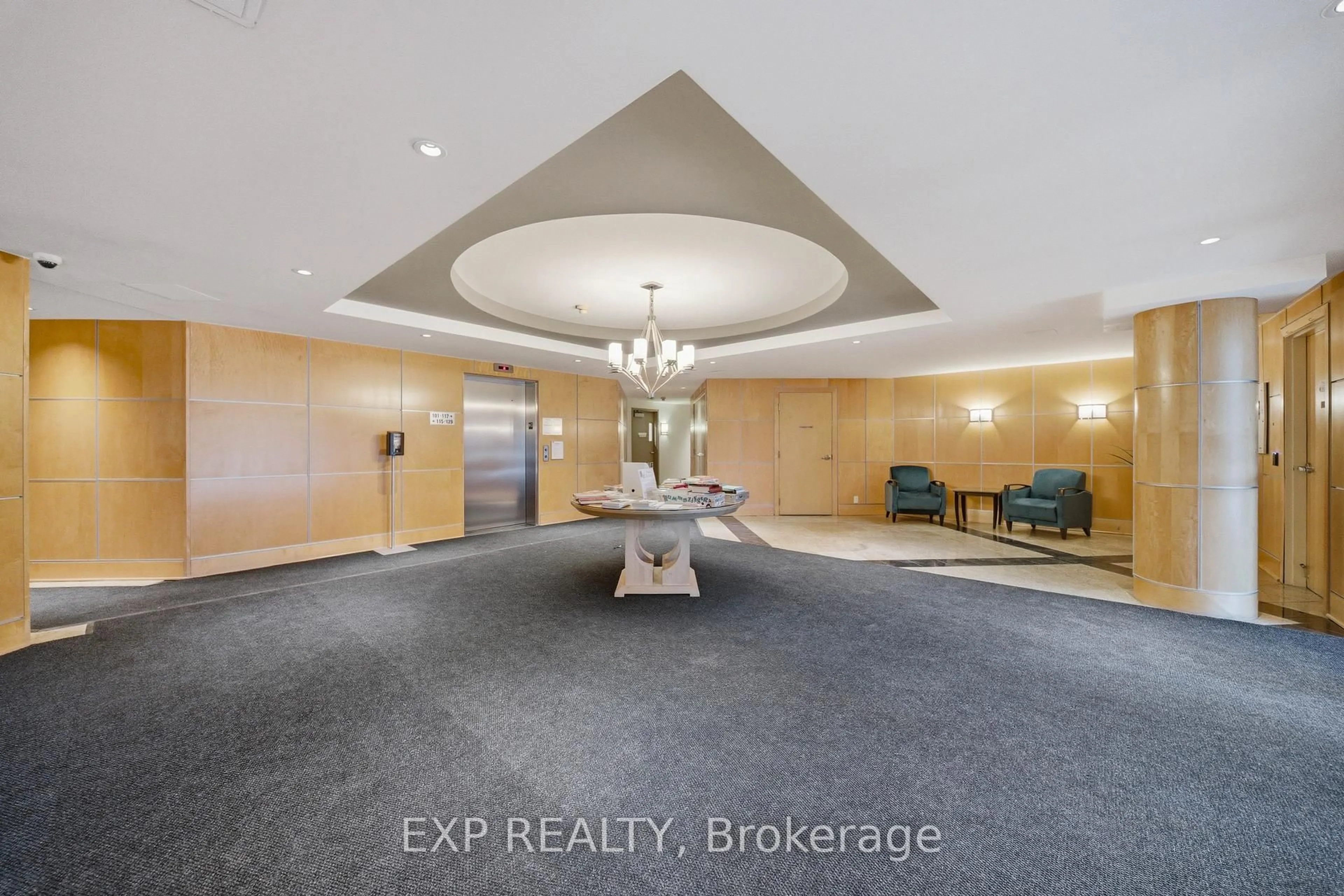 Lobby for 205 Bolton St, Ottawa Ontario K1N 1K7