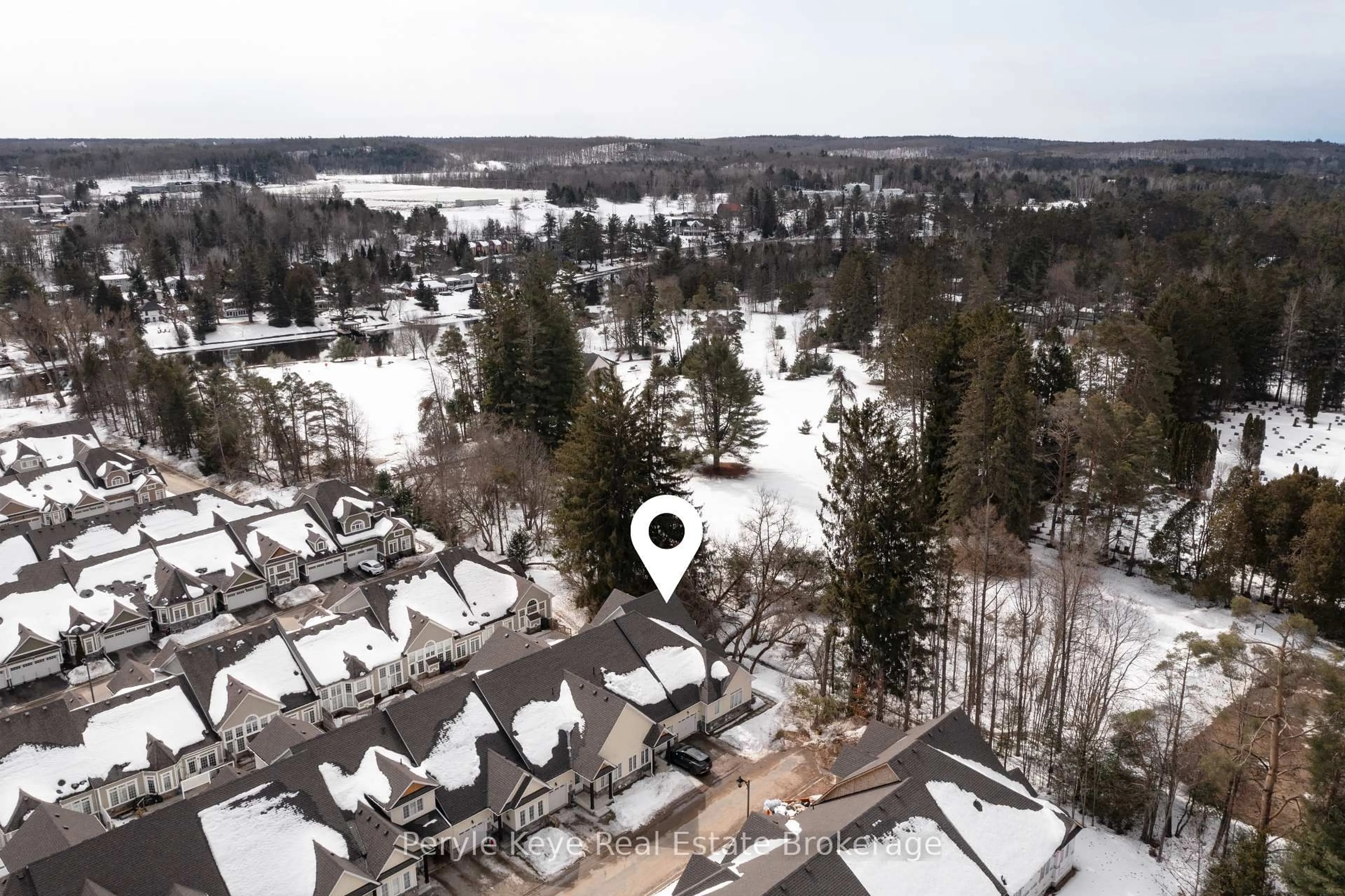 A pic from outside/outdoor area/front of a property/back of a property/a pic from drone, unknown for 16 LEEDS Crt, Bracebridge Ontario P1L 0B7