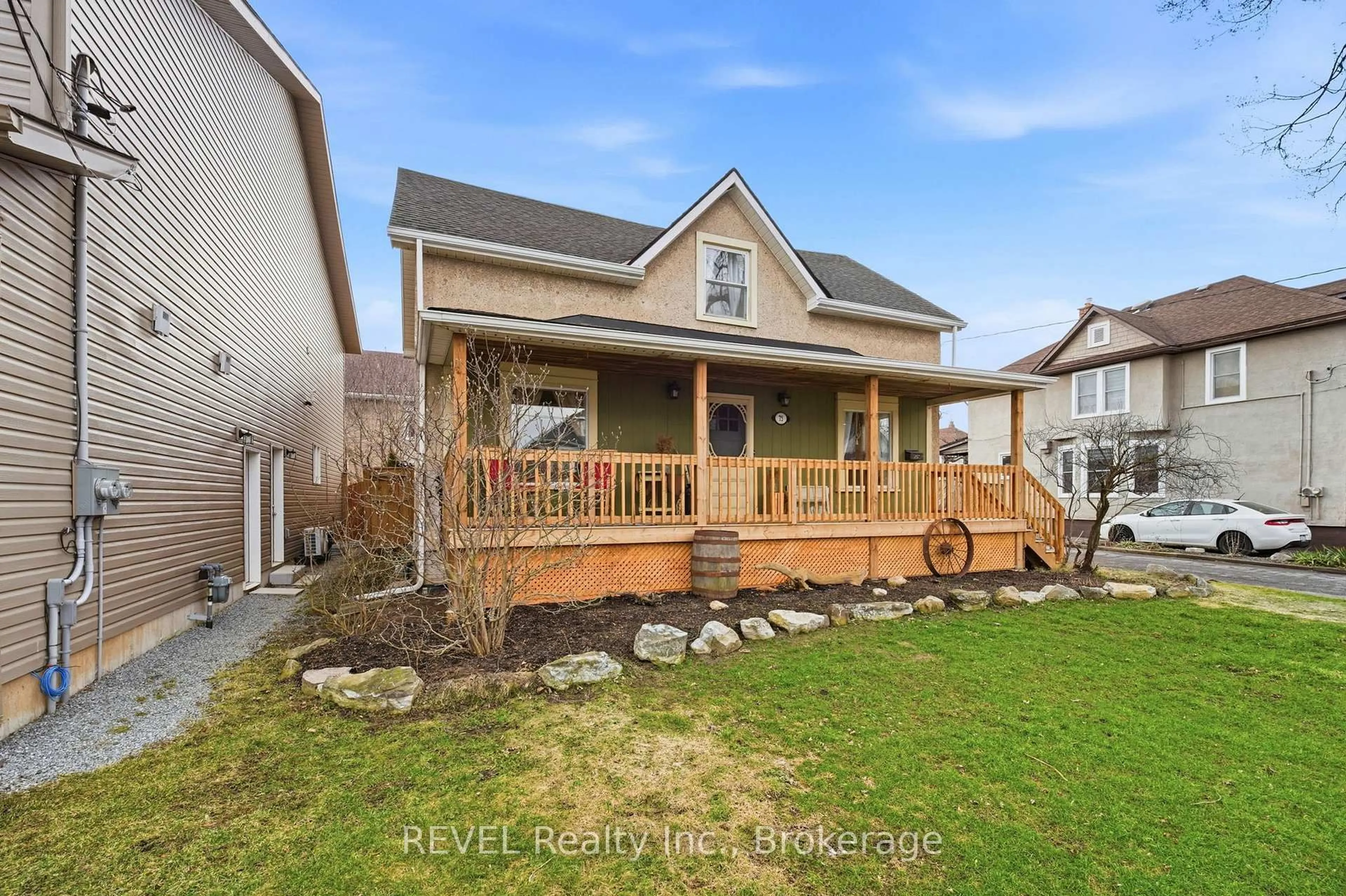 Unknown for 75 Grove St, Welland Ontario L3B 4B3