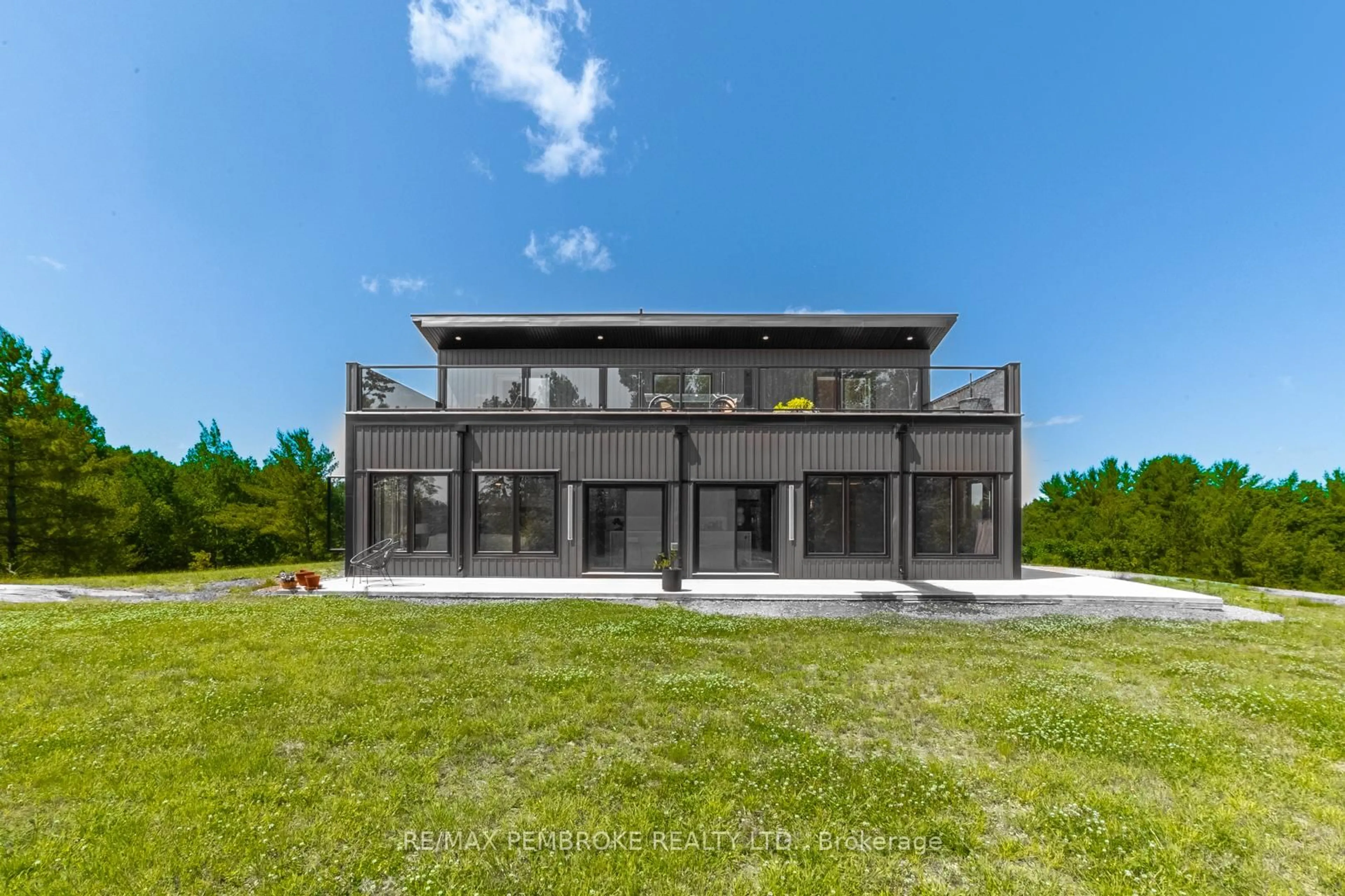 Unknown for 102 Rantz Rd, Petawawa Ontario K8H 2W8