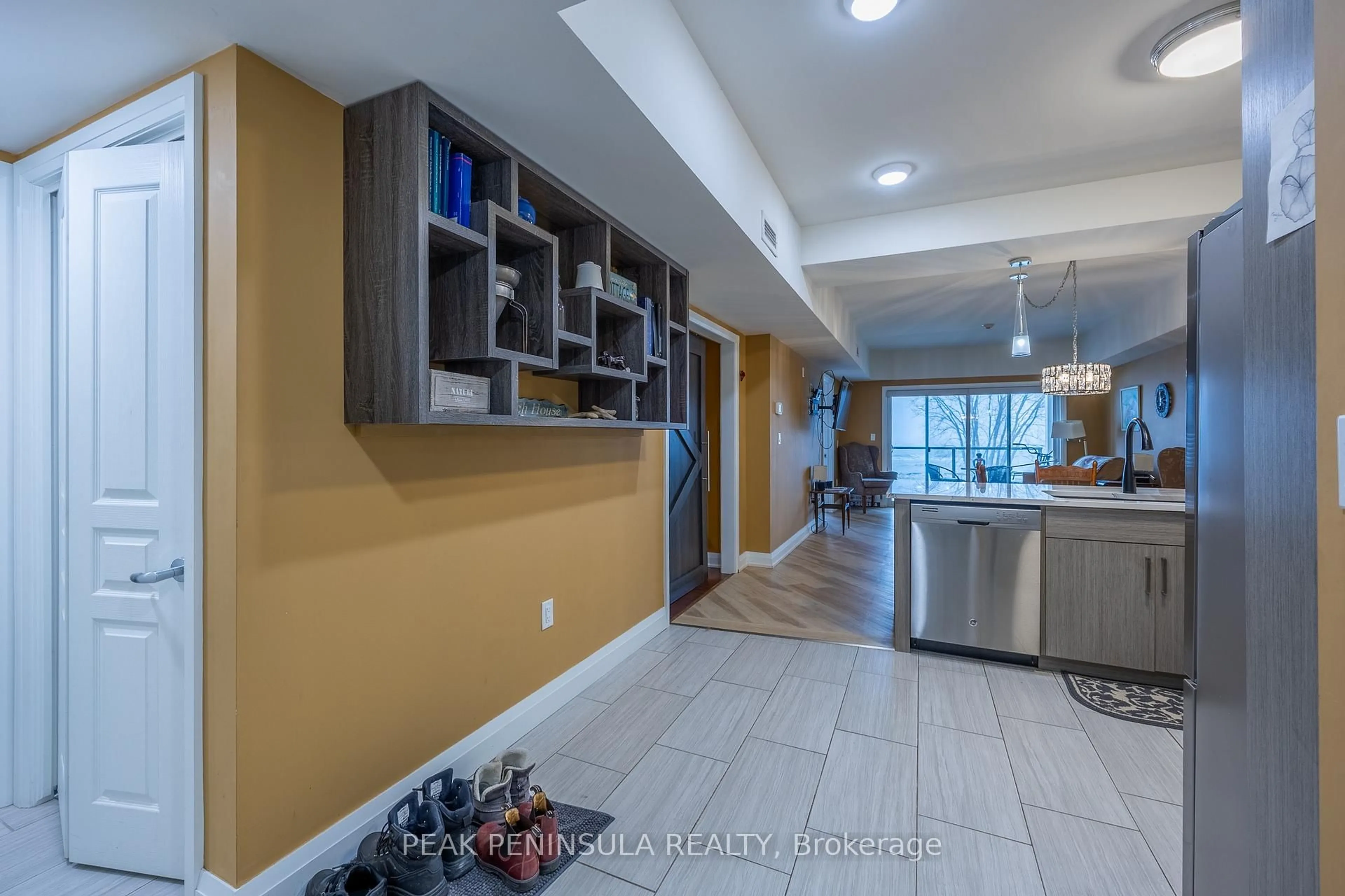 Unknown for 12 Erie Blvd #203, Norfolk Ontario N0E 1M0