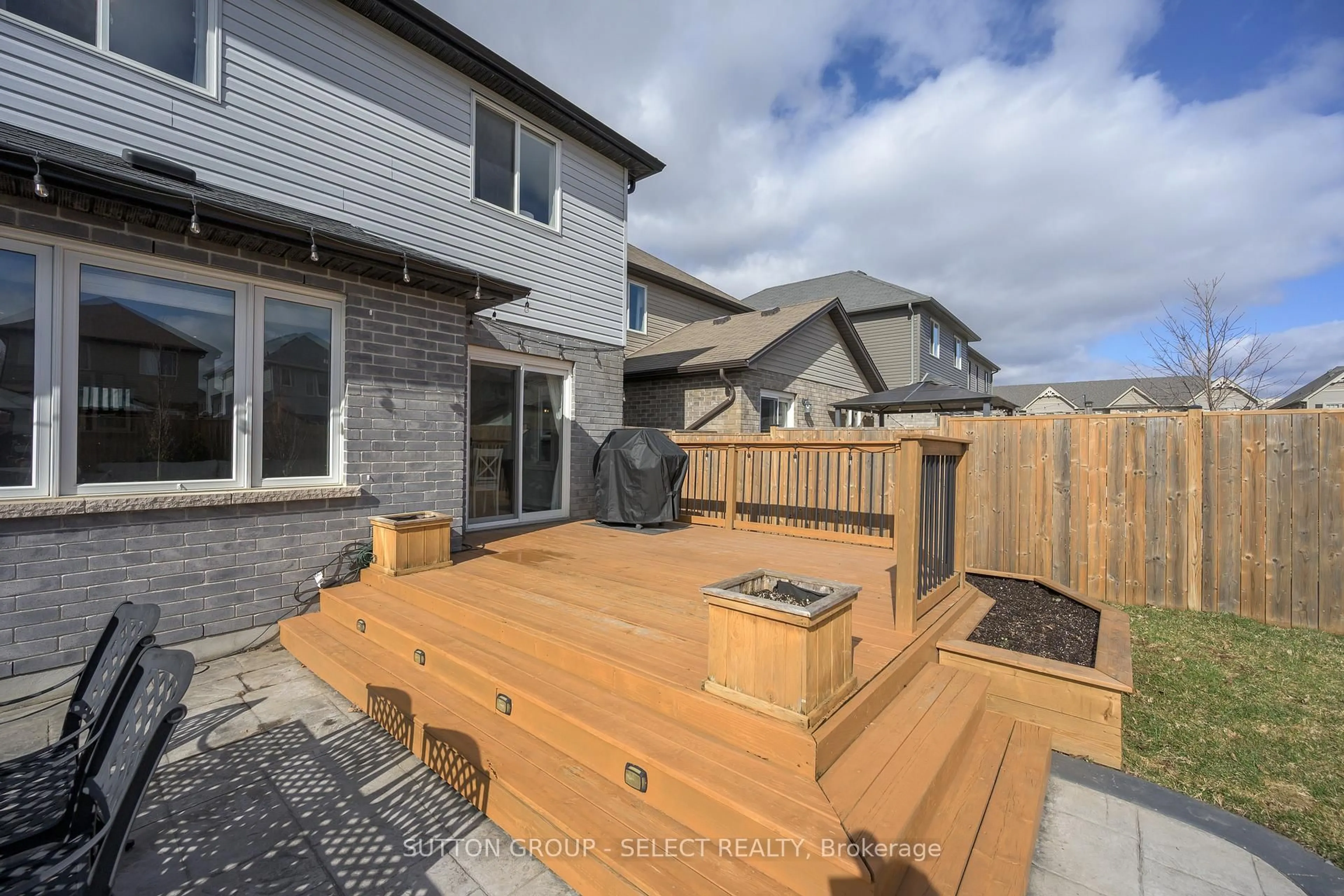 Patio, street for 1874 Reilly Walk, London North Ontario N5X 0H8