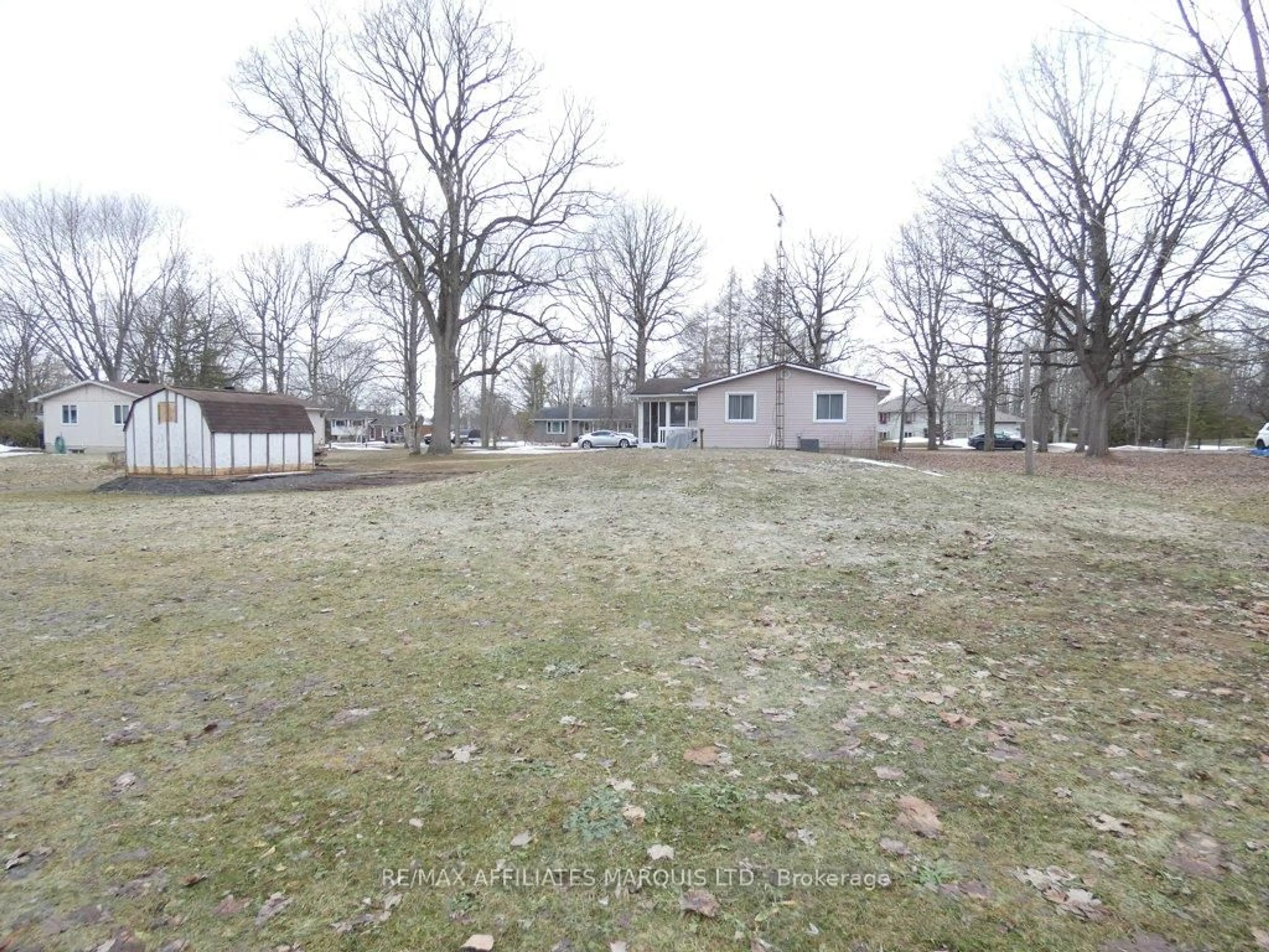 A pic from outside/outdoor area/front of a property/back of a property/a pic from drone, unknown for 9 Sutton Dr, Edwardsburgh/Cardinal Ontario K0E 1T1