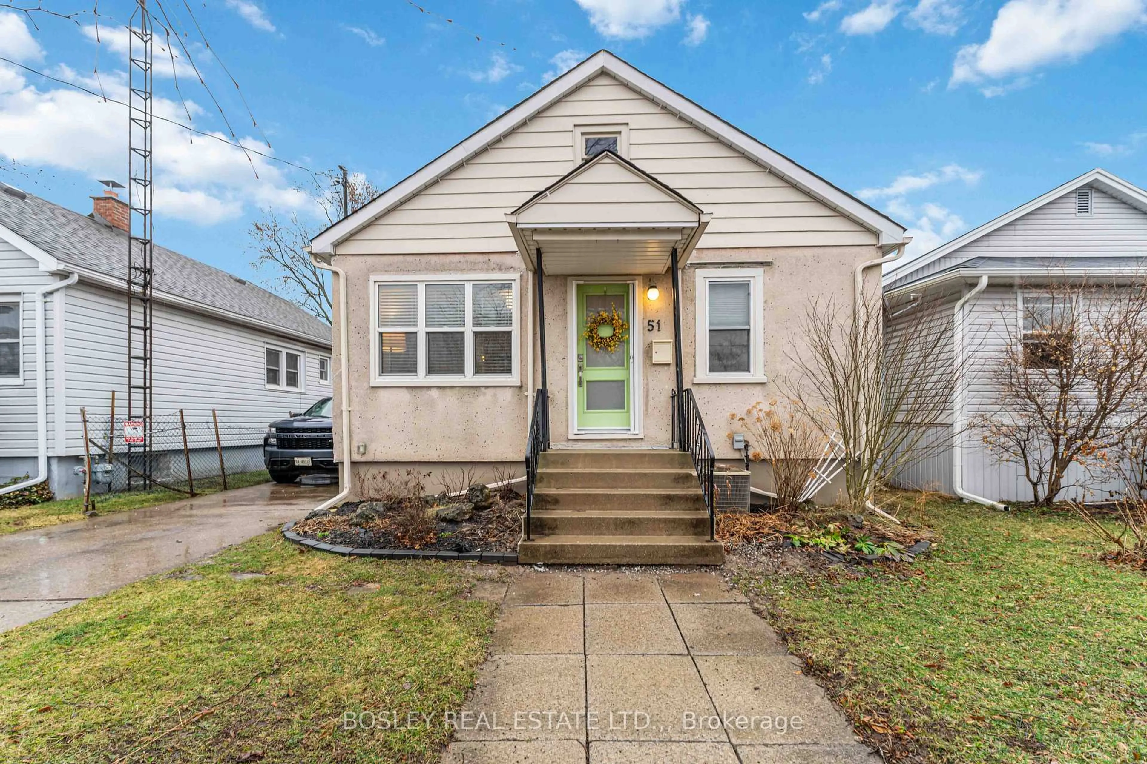 Home with vinyl exterior material, street for 51 Merigold St, St. Catharines Ontario L2S 2N6