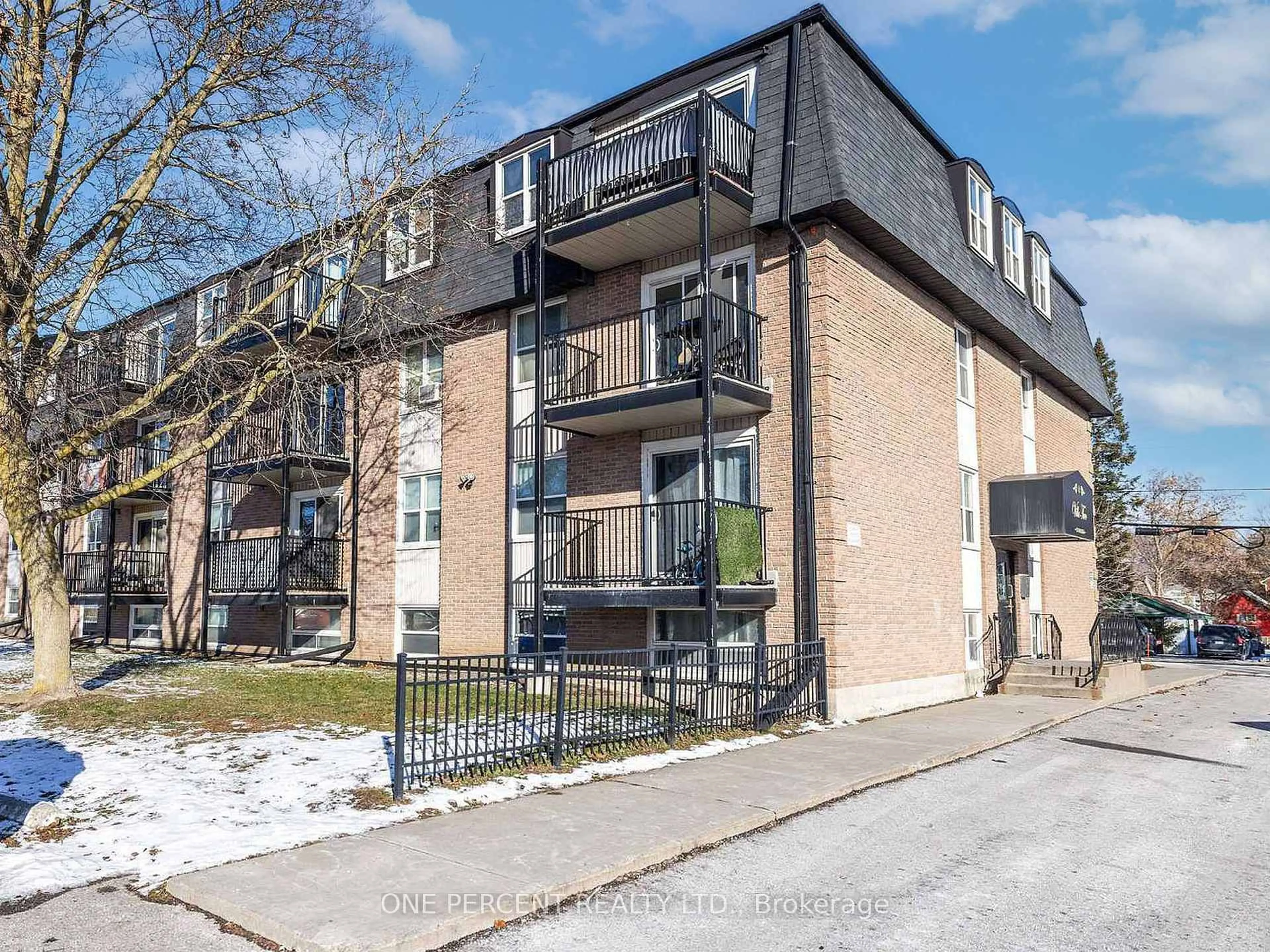 Unknown for 25 COLLEGE St #206, Belleville Ontario K8P 3A3