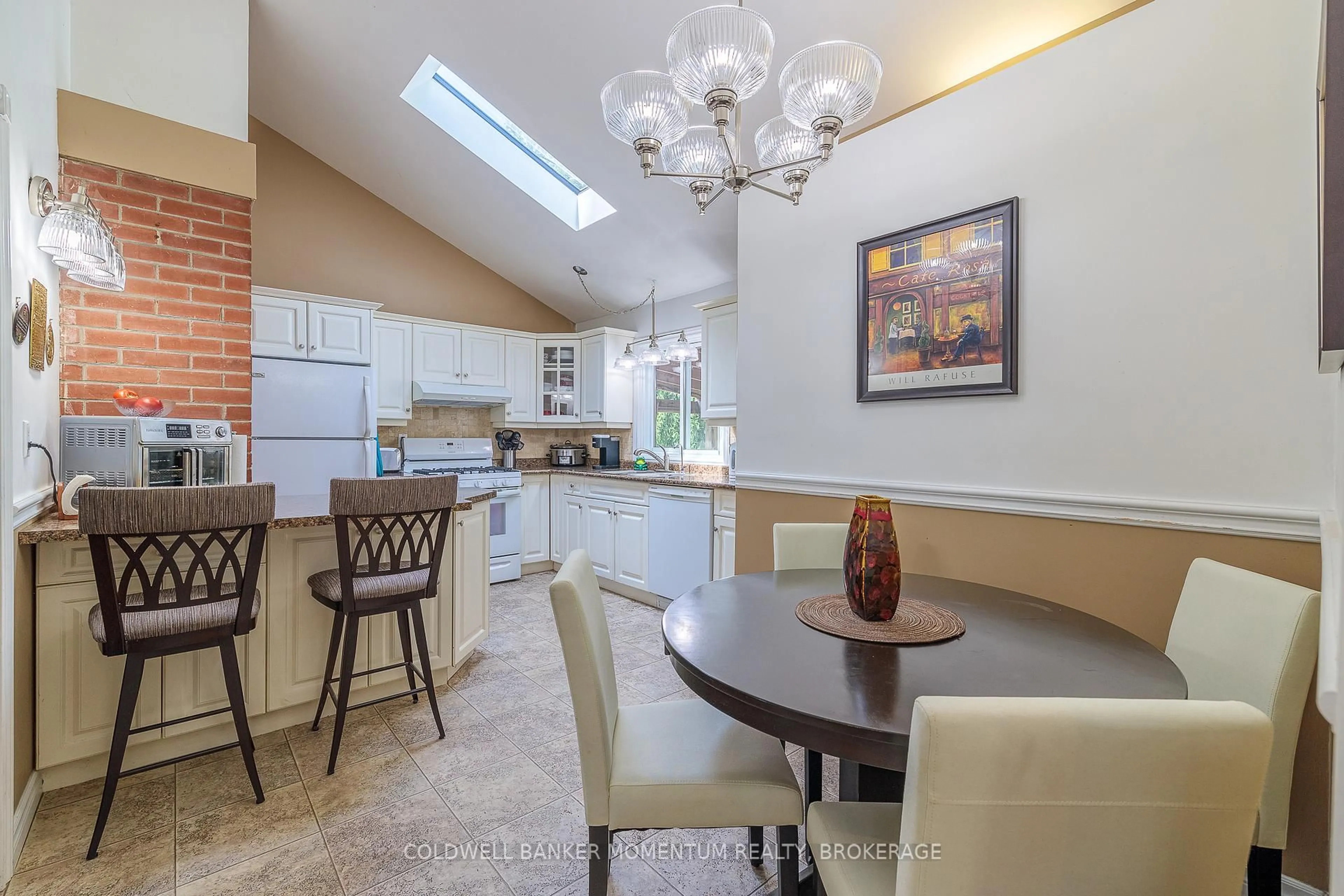 Open concept kitchen, ceramic/tile floor for 3660 Hazel St, Fort Erie Ontario L0S 1N0