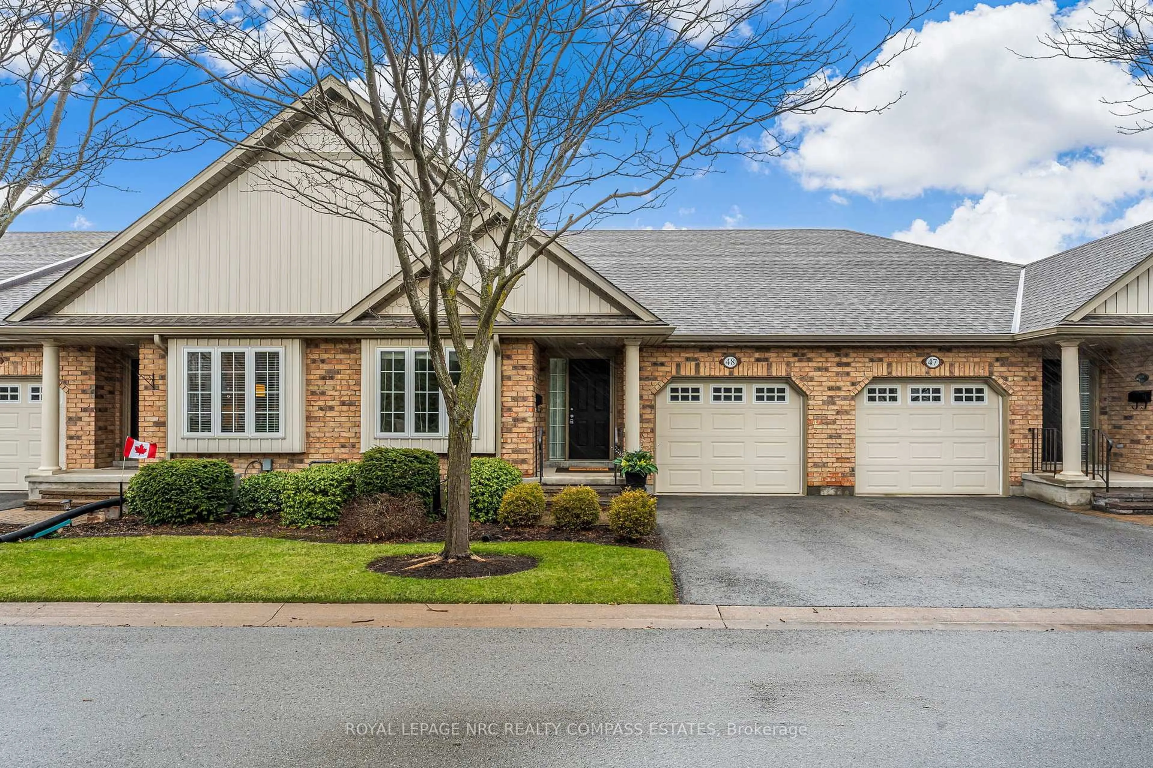 Home with brick exterior material, street for 605 Welland Ave #48, St. Catharines Ontario L2M 7Z7