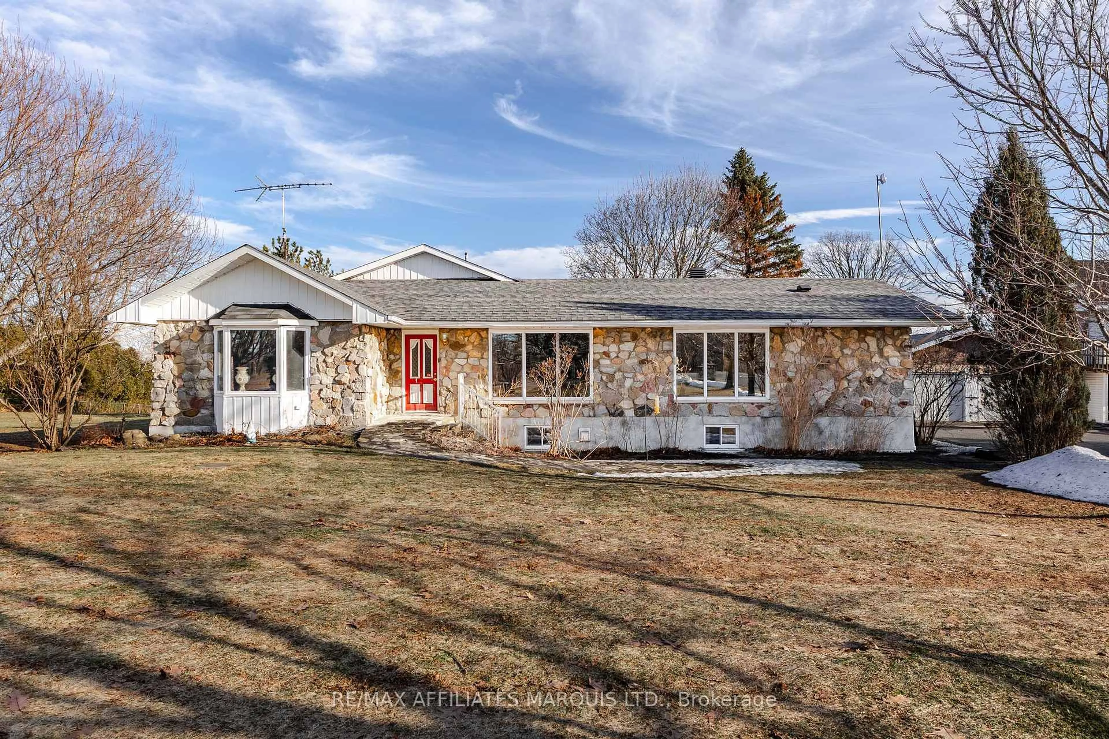 Unknown for 18824 Glen Rd, South Glengarry Ontario K0C 2J0