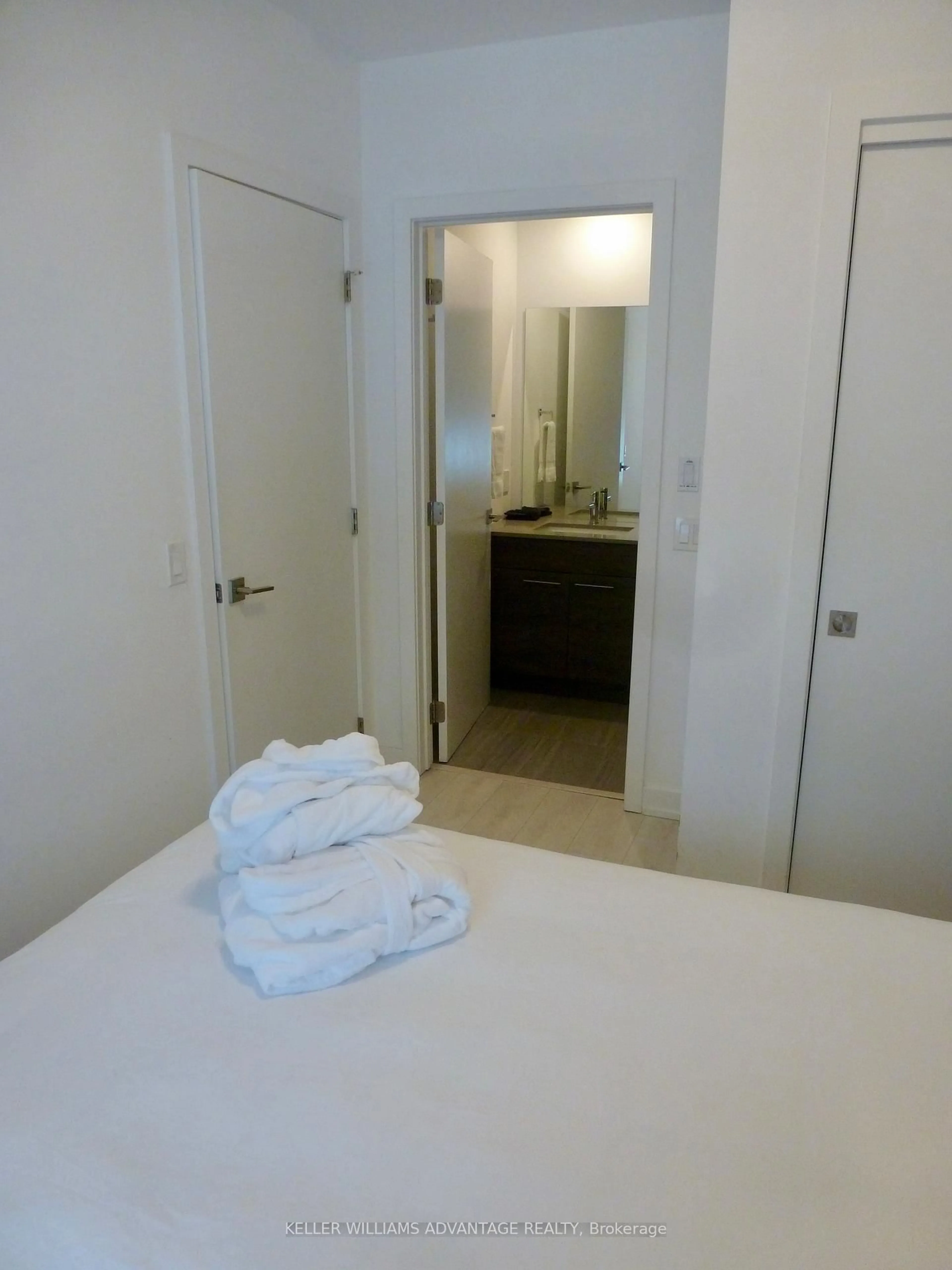 A pic of a room for 120 CARRICK Tr #201, Gravenhurst Ontario P1P 0B6