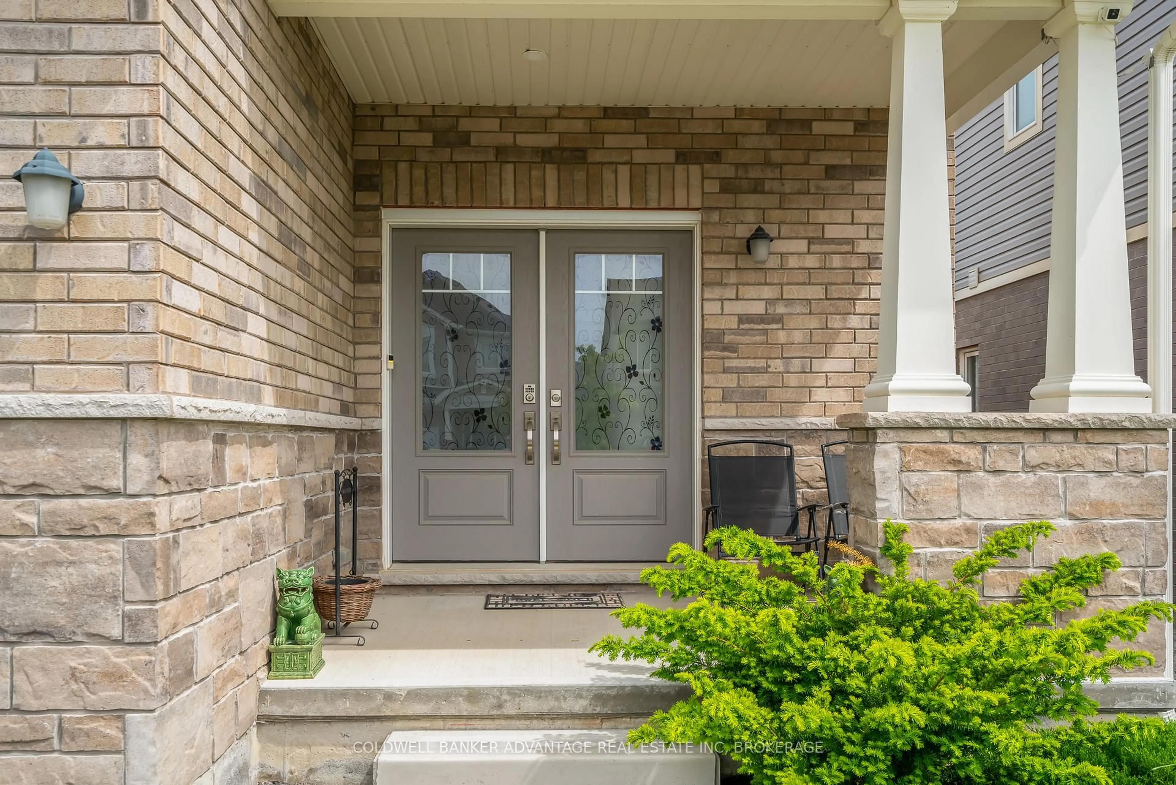 Indoor entryway for 3645 Allen Tr, Fort Erie Ontario L0S 1N0