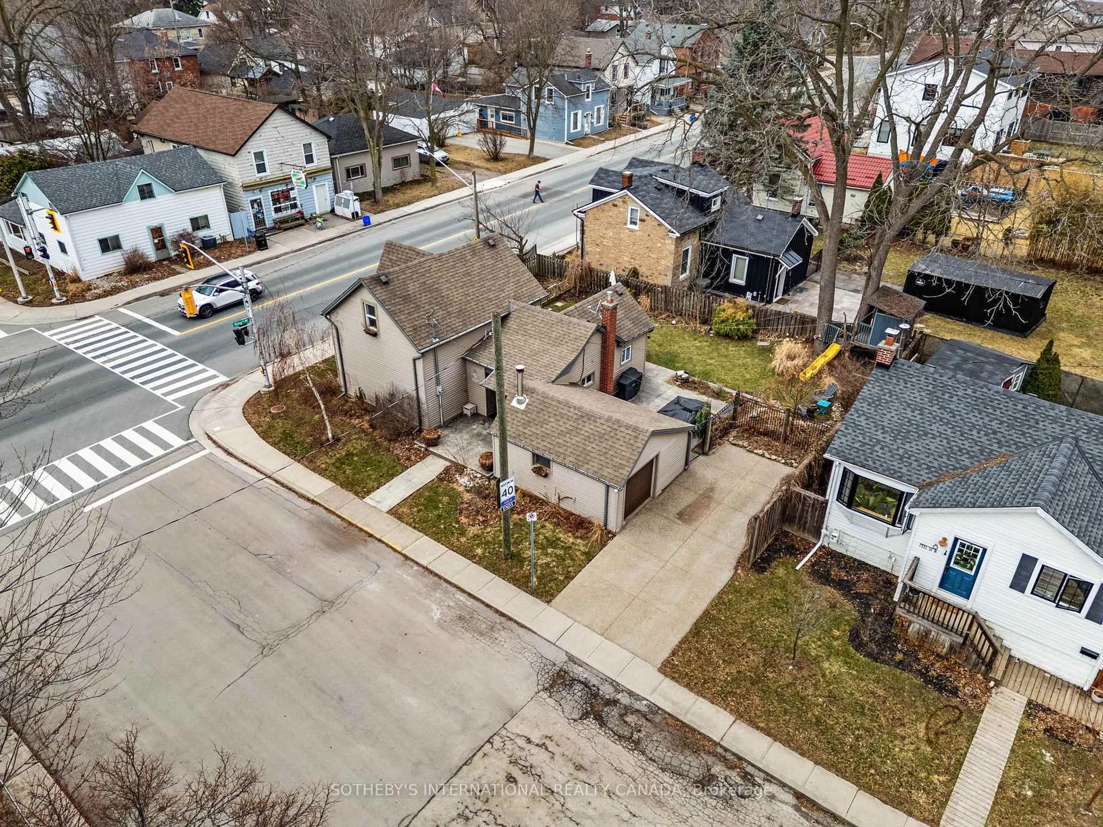 A pic from outside/outdoor area/front of a property/back of a property/a pic from drone, street for 287 King St, Hamilton Ontario L9H 1W3