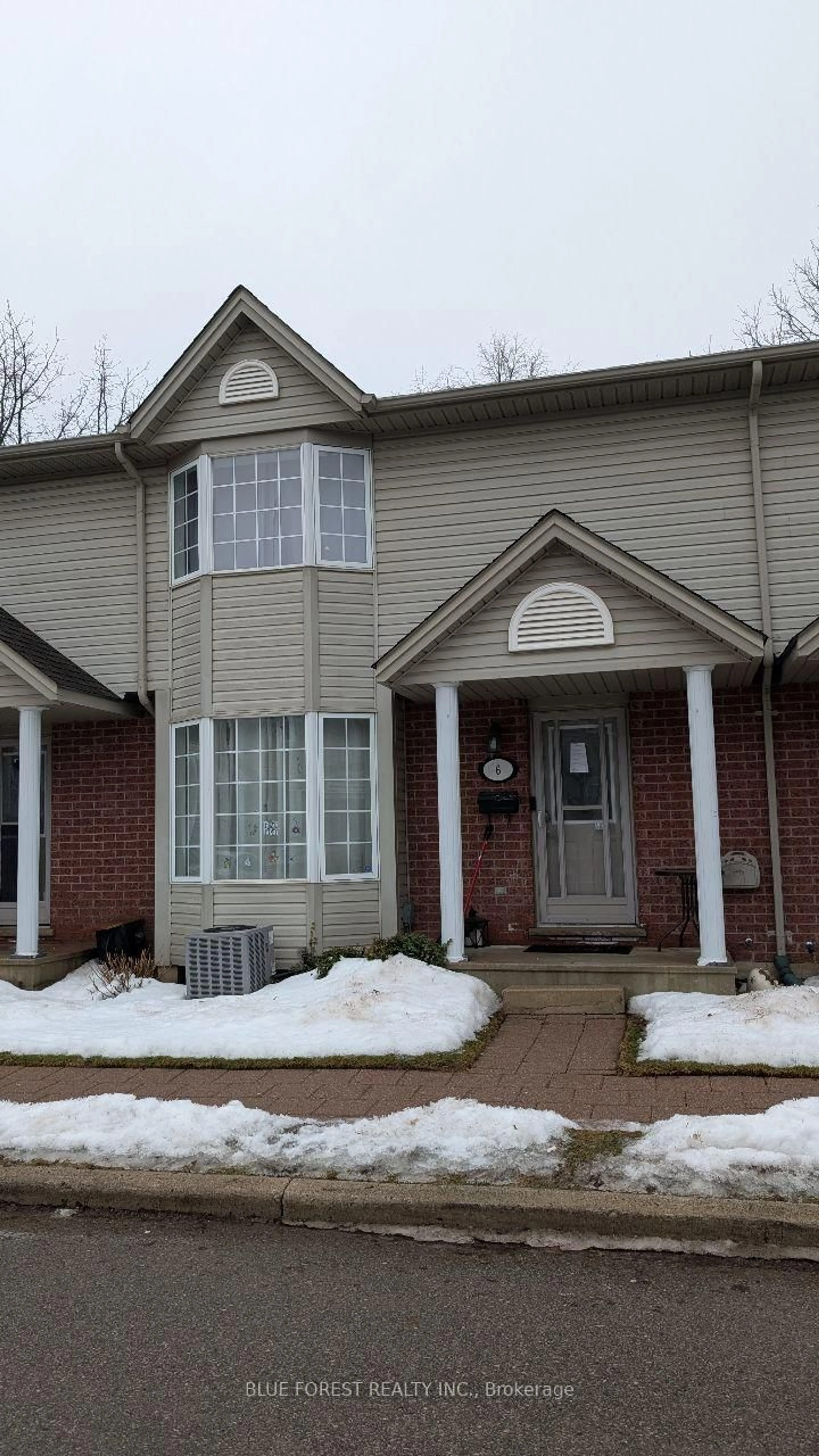 Home with brick exterior material, street for 20 Kernohan Pkwy #6, London South Ontario N6J 4Y3
