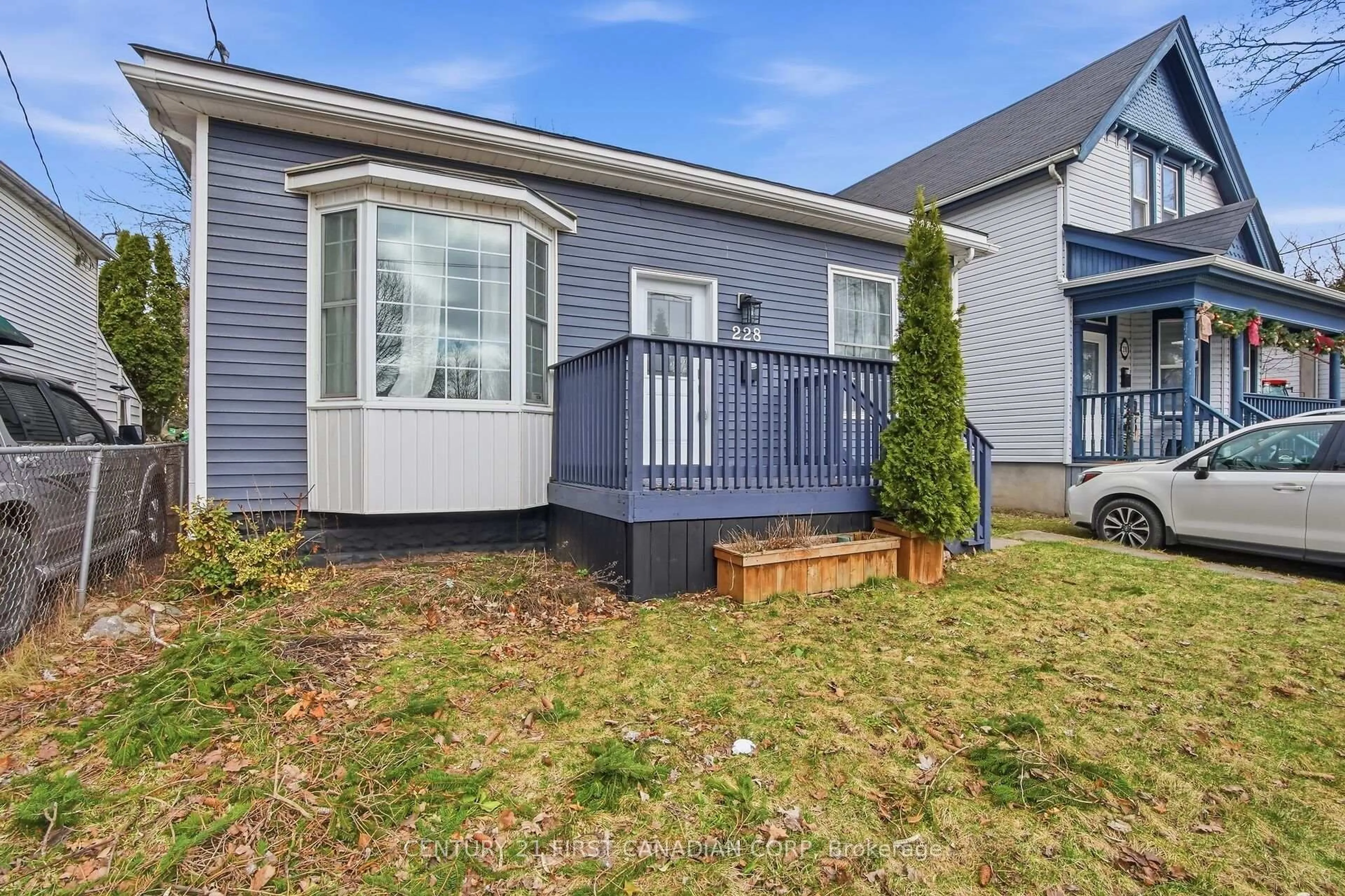 Unknown for 228 South St, London East Ontario N6B 1B4