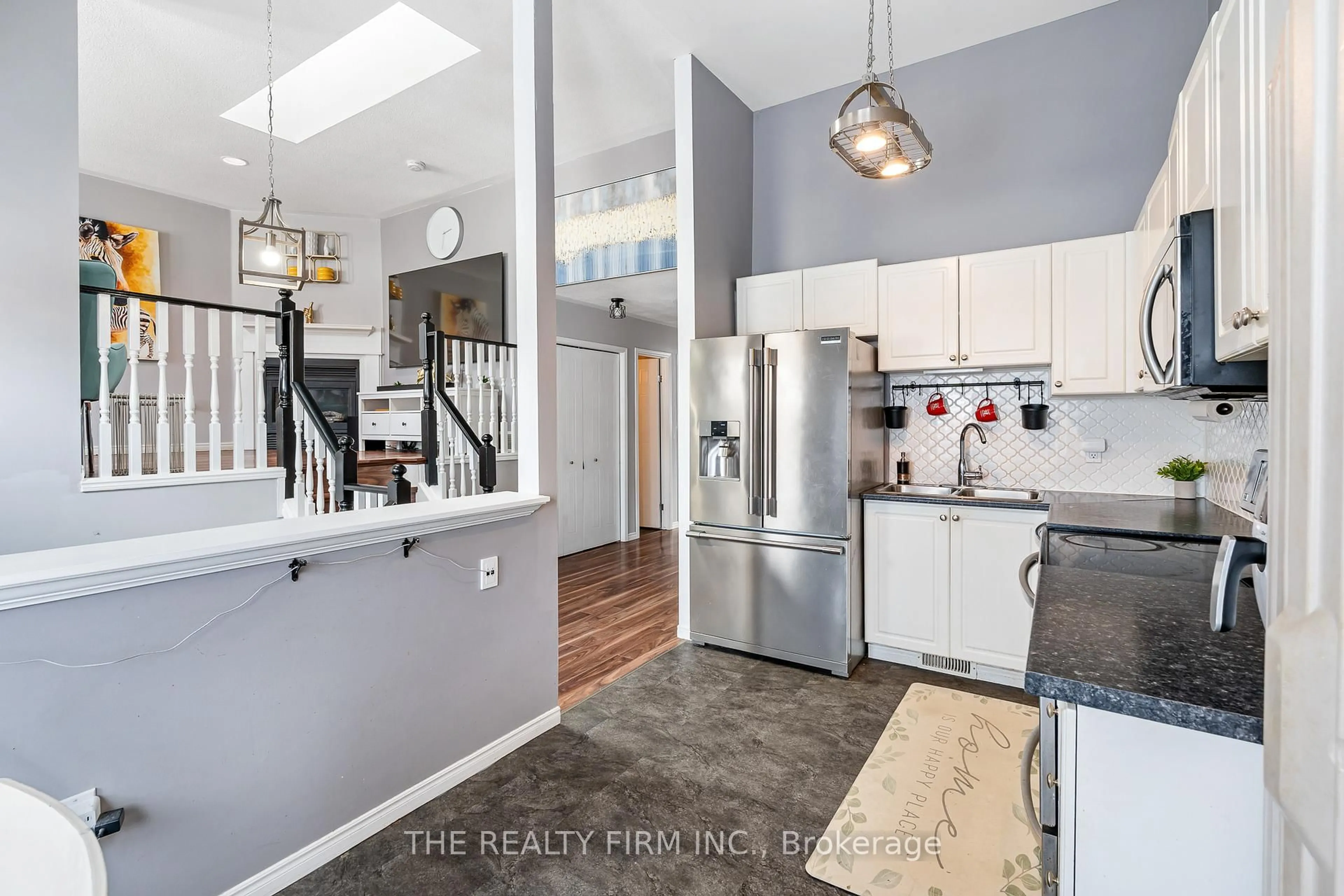 Open concept kitchen, unknown for 79 Sunrise Cres, London East Ontario N5V 4V8