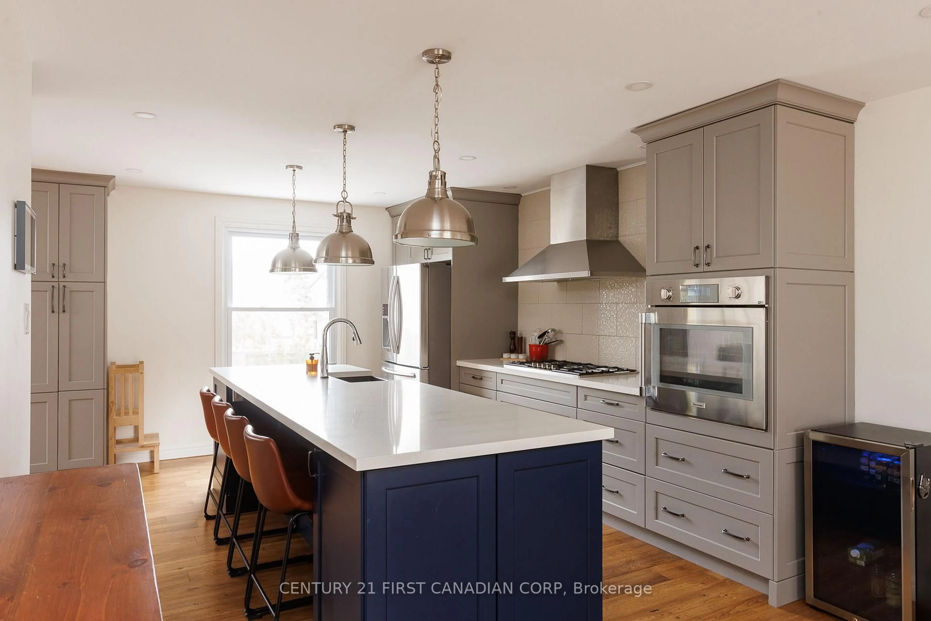 Contemporary kitchen, unknown for 737 Village Green Ave, London South Ontario N6K 1H3