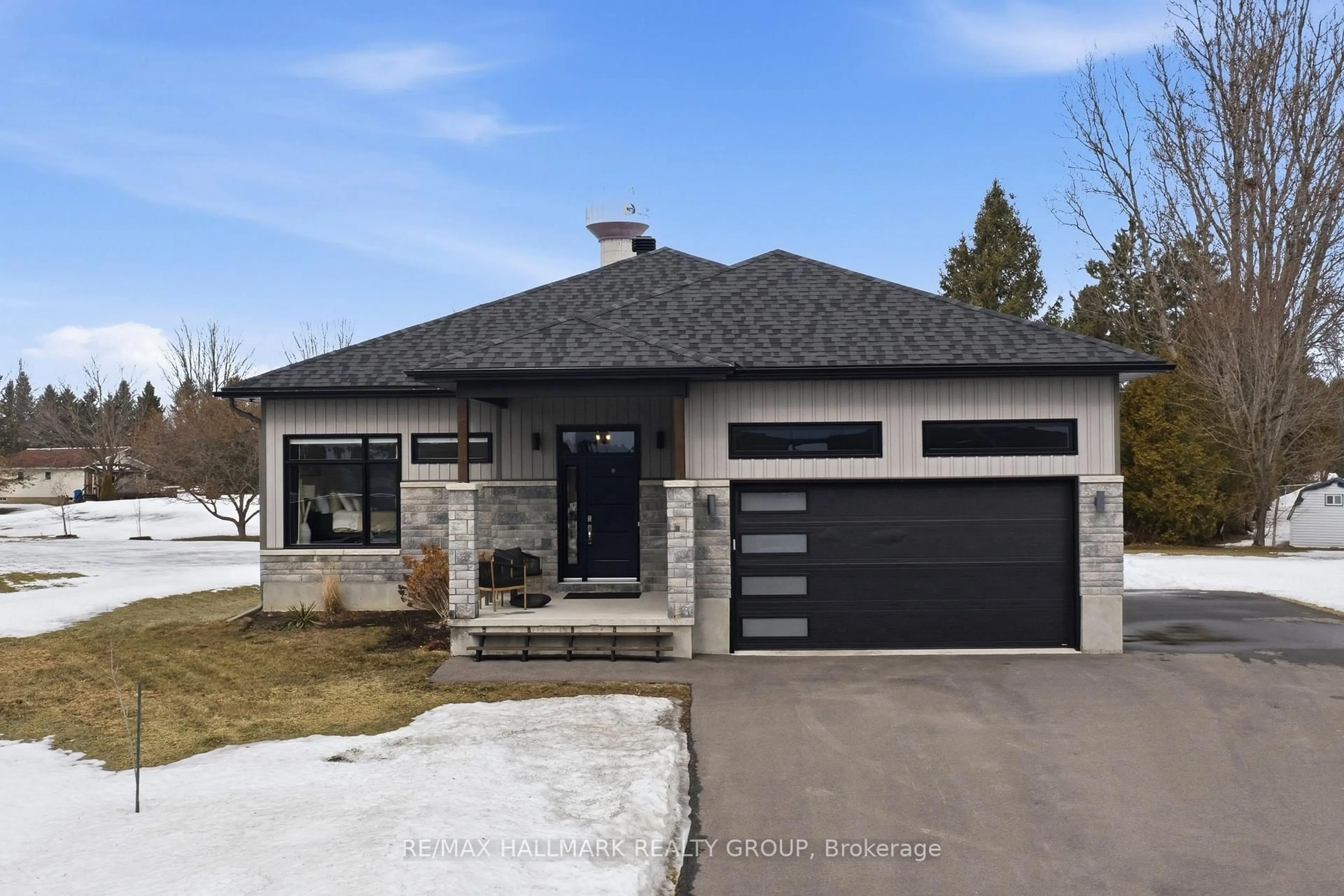 Home with brick exterior material, street for 21 Maxime Crt, Clarence-Rockland Ontario K0A 2A0