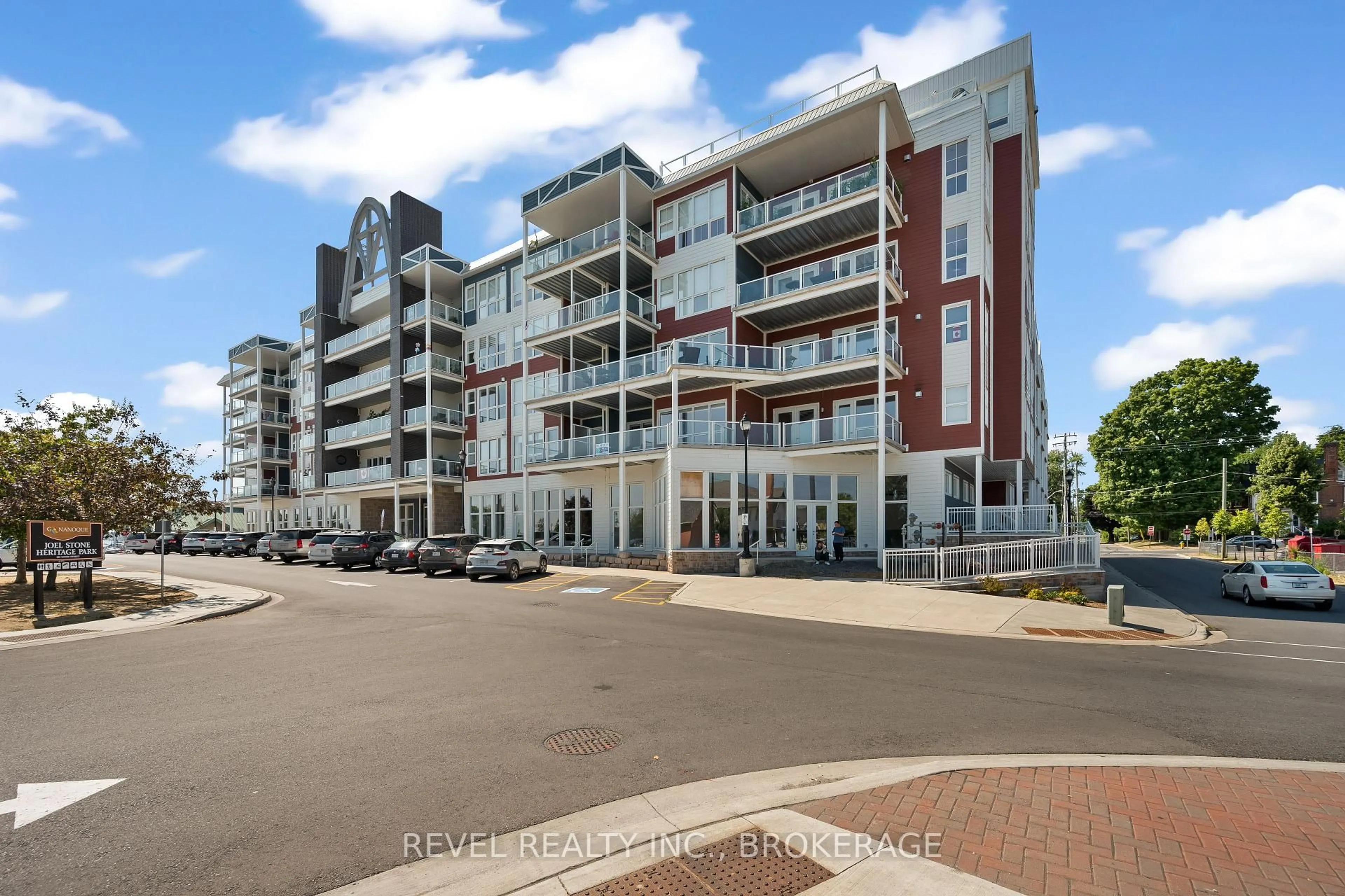 A pic from outside/outdoor area/front of a property/back of a property/a pic from drone, building for 130 Water St #14, Gananoque Ontario K7G 0A8