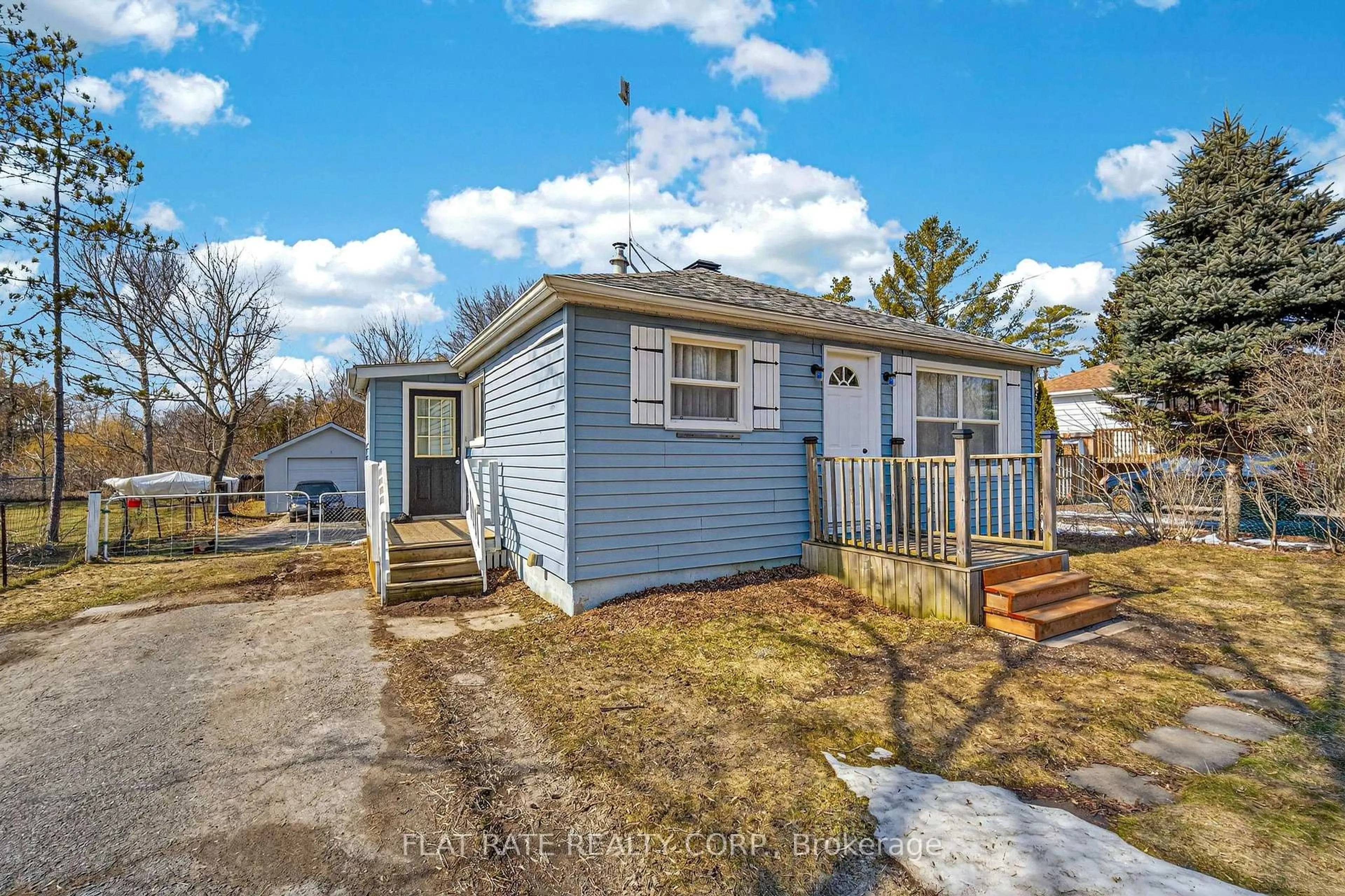 A pic from outside/outdoor area/front of a property/back of a property/a pic from drone, street for 5418 Young St, Hamilton Township Ontario K0K 2H0